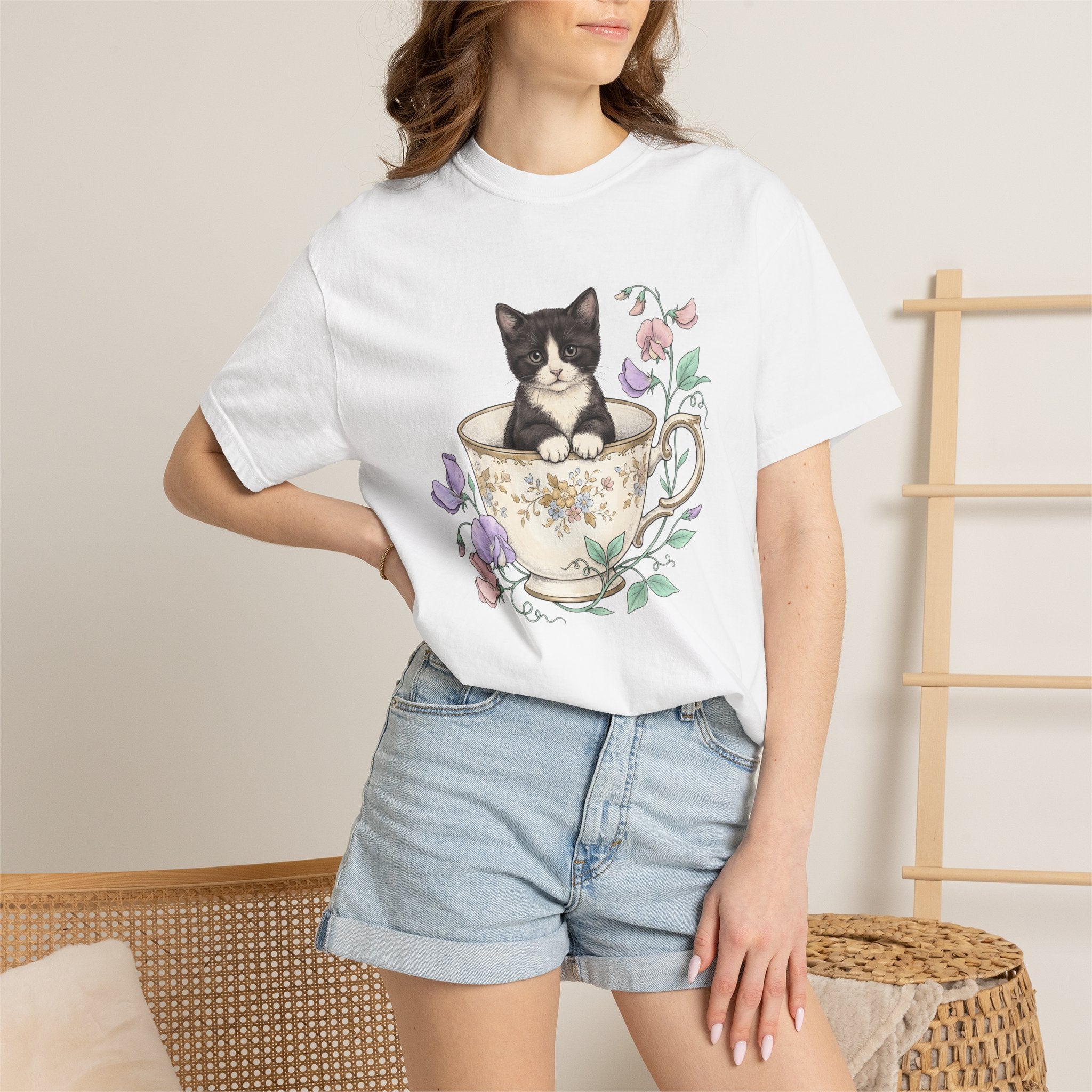 Cat Teacup Shirt Cat Leaves Gift Women Floral Design Tee Kitty T-Shirt Feline Fan Floral Tshirt Foliage Graphic Shabby Chic Petals Tshirt