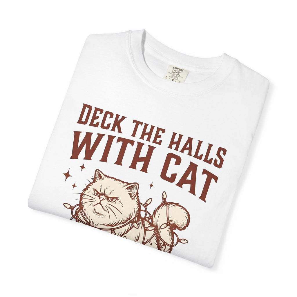 Grumpy Feline Shirt Cat Winter Gift Women Distressed Tee Cat T-Shirt Cat Fan Vintage Tshirt Christmas Graphic Doodle Festive Lights Tshirt