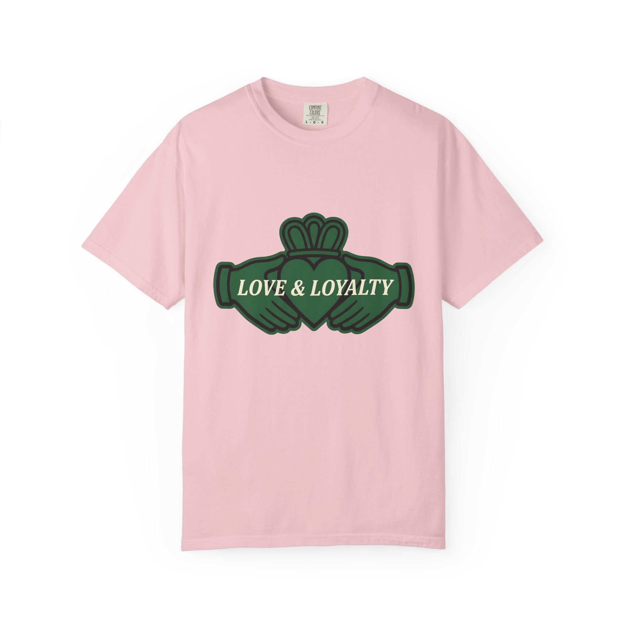 Claddagh Heart Shirt St Patrick's Day Celtic Gift Women Graphic Tee Irish Symbol T-Shirt Shamrock Fan Celtic Knot Graphic Design Vintage