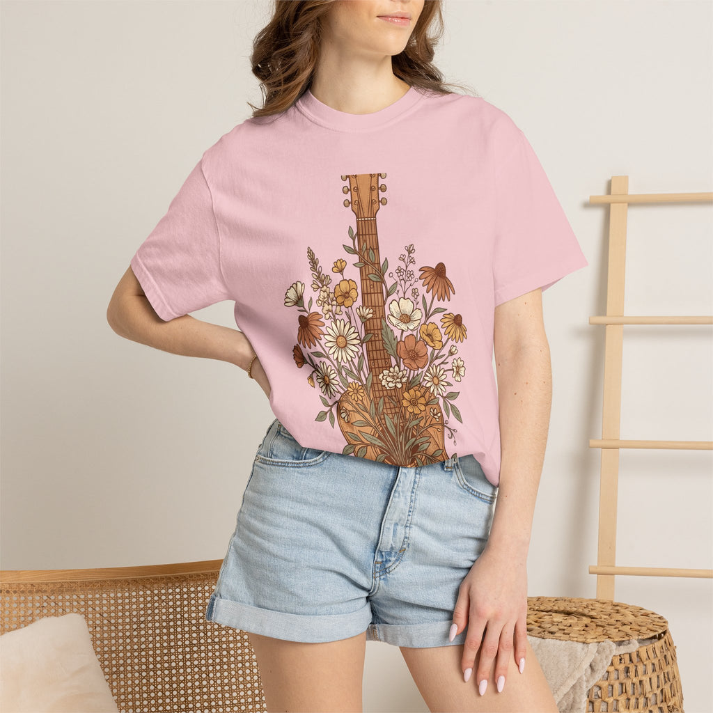 Floral Guitar Art Shirt Cowgirl Melody Gift Women Western Tee Guitar T-Shirt Rodeo Fan Country Tshirt Song Graphic Sketch Wild Blooms Tshirt