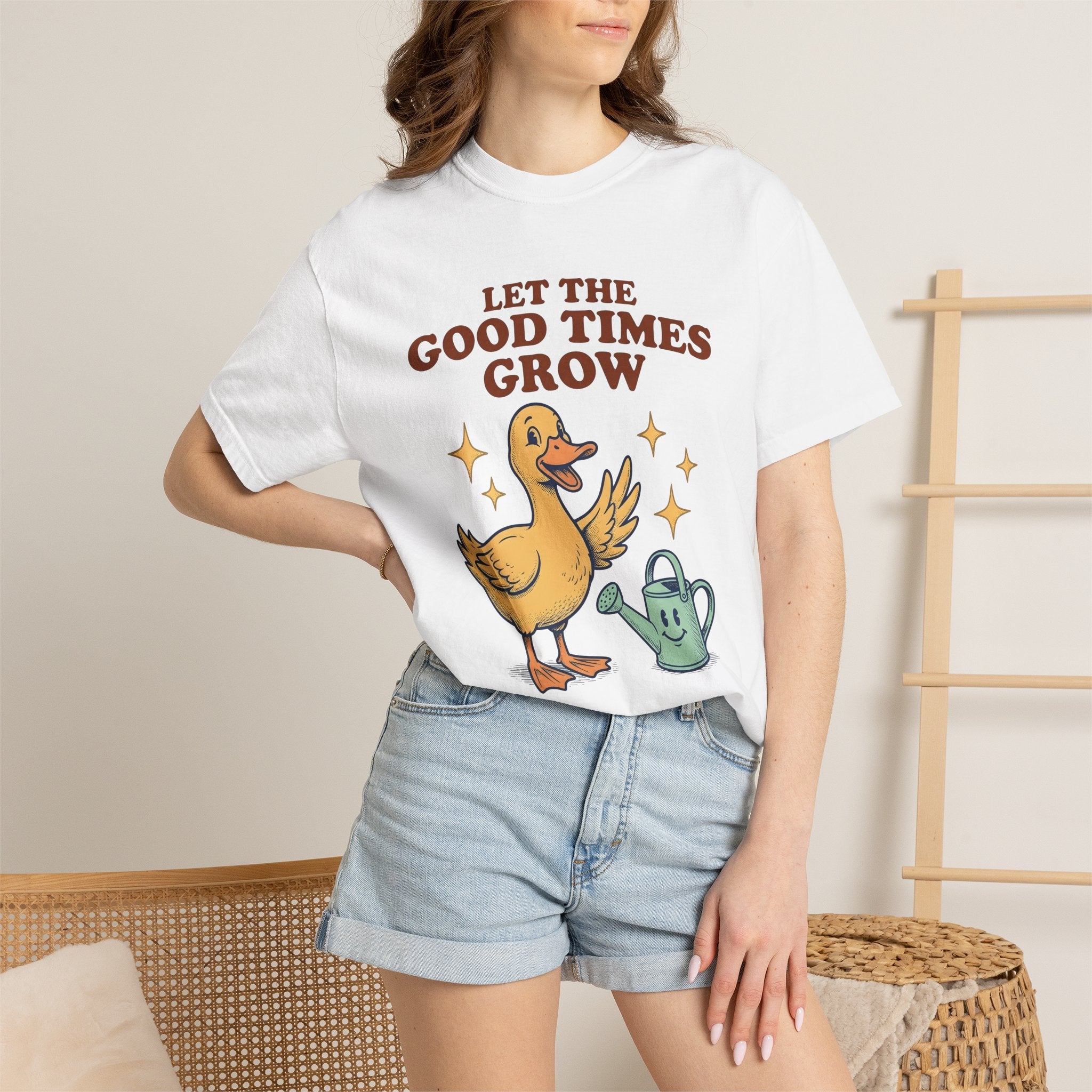 Duck Garden Decor Shirt Gardening Pets Gift Women Farmhouse Tee Duck Statue T-Shirt Gardener Enthusiast Rustic Tshirt Animal Graphic Doodle