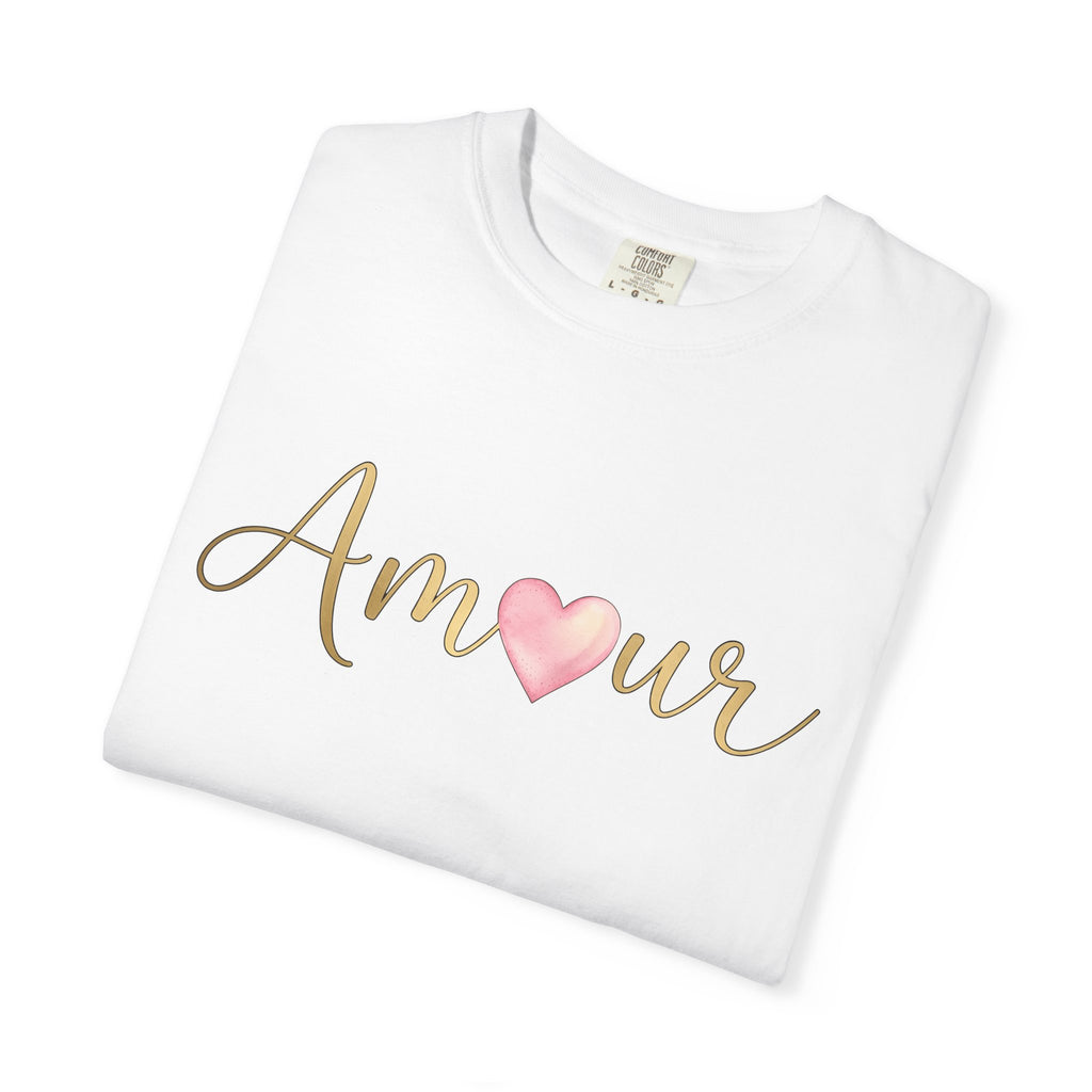 Heart Shape Shirt St. Valentine's Day Affection Gift Women Hand Drawn Tee Heart T-Shirt Valentine Fan Illustrated Graphic Heart Design Clean