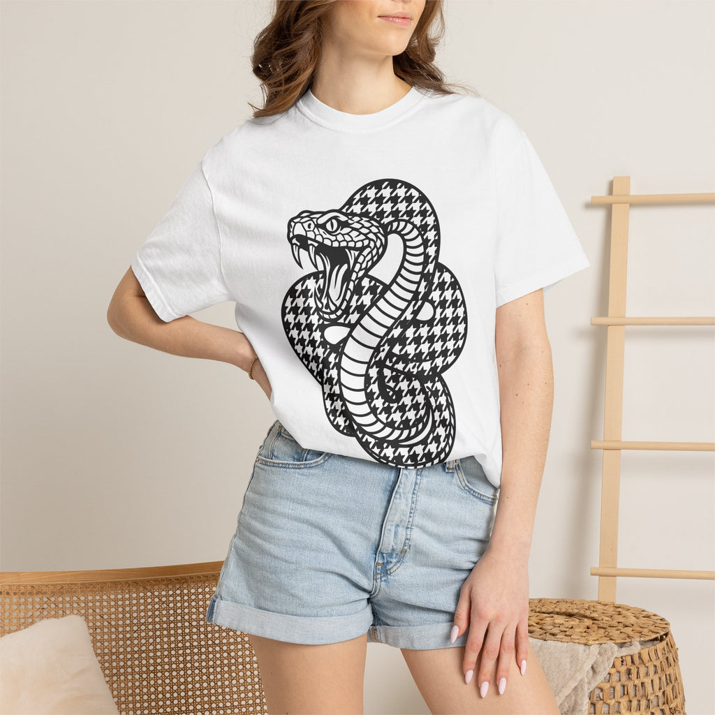 Snake Illustration Shirt Boho Chic Creatures Gift Women Colorful Tee Serpent T-Shirt Bohemian Fan Vibrant Tshirt Wildlife Graphic Clean