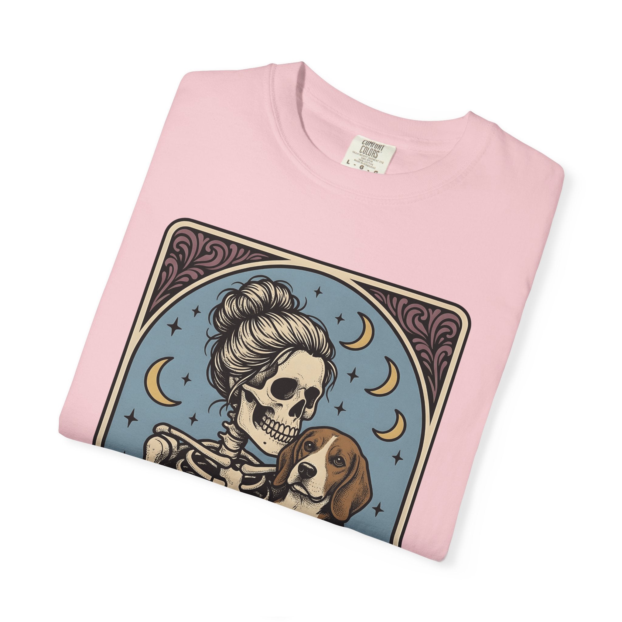 Skeleton Woman Beagle Shirt Halloween Dog Gift Women Vintage Tee Skeleton T-Shirt Horror Fan Retro Tshirt Dog Graphic Hand Drawn Crescent