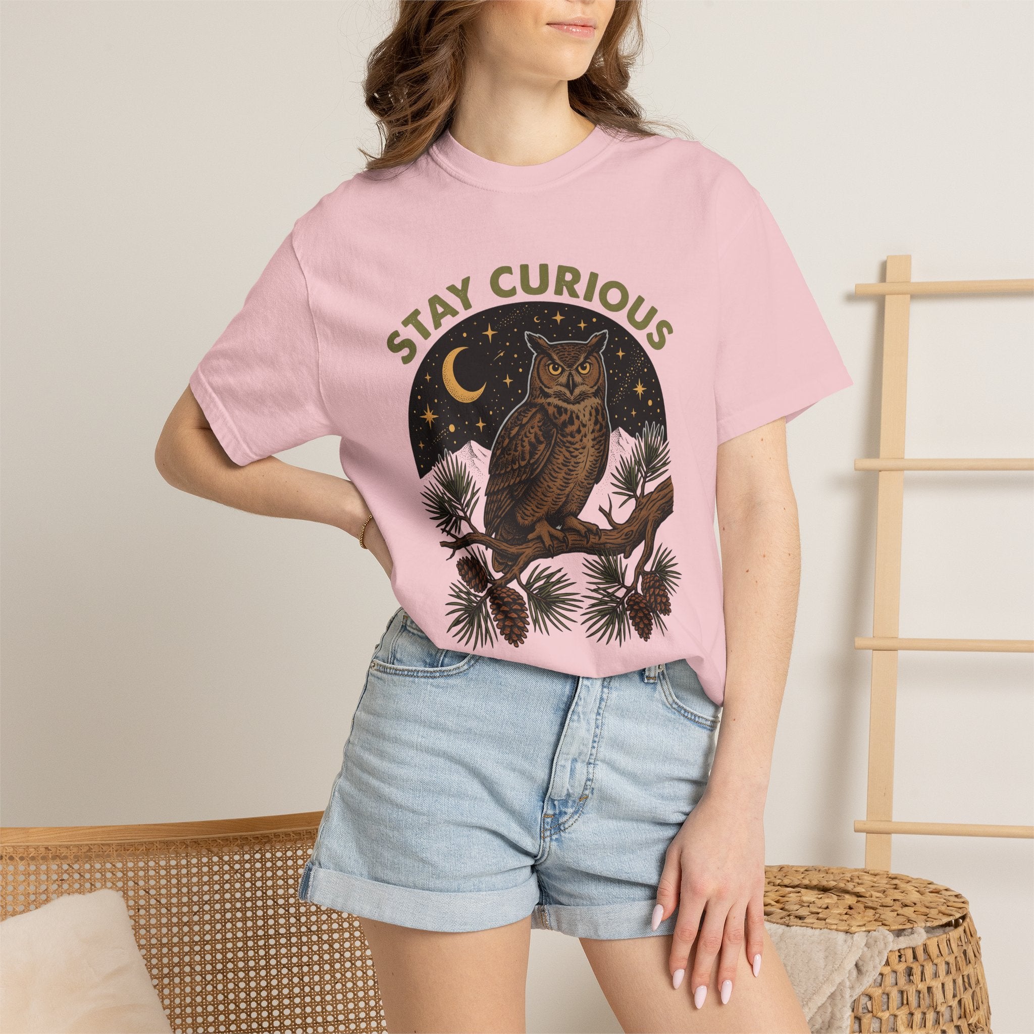 Owl Graphic Shirt Nature Woodland Gift Women Vintage Tee Hoot Owl T-Shirt Outdoors Enthusiast Retro Tshirt Forest Graphic Hand Drawn