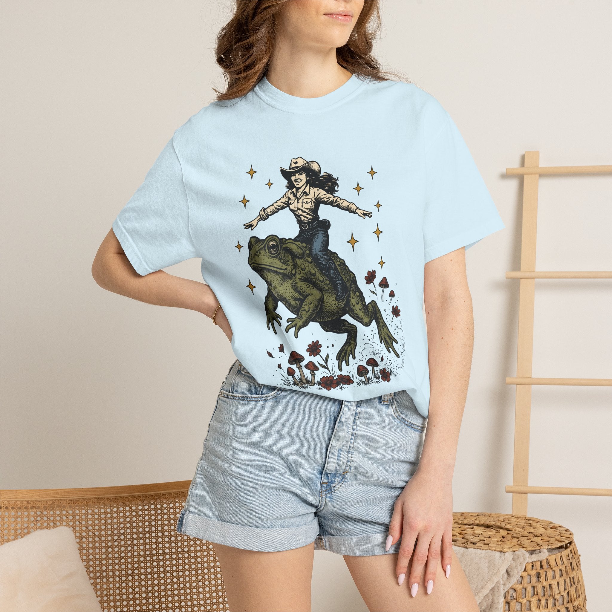 Cowgirl Riding Frog Shirt Cowgirl Western Gift Women Vintage Tee Rodeo T-Shirt Cowboy Fan Retro Tshirt Country Graphic Hand Drawn