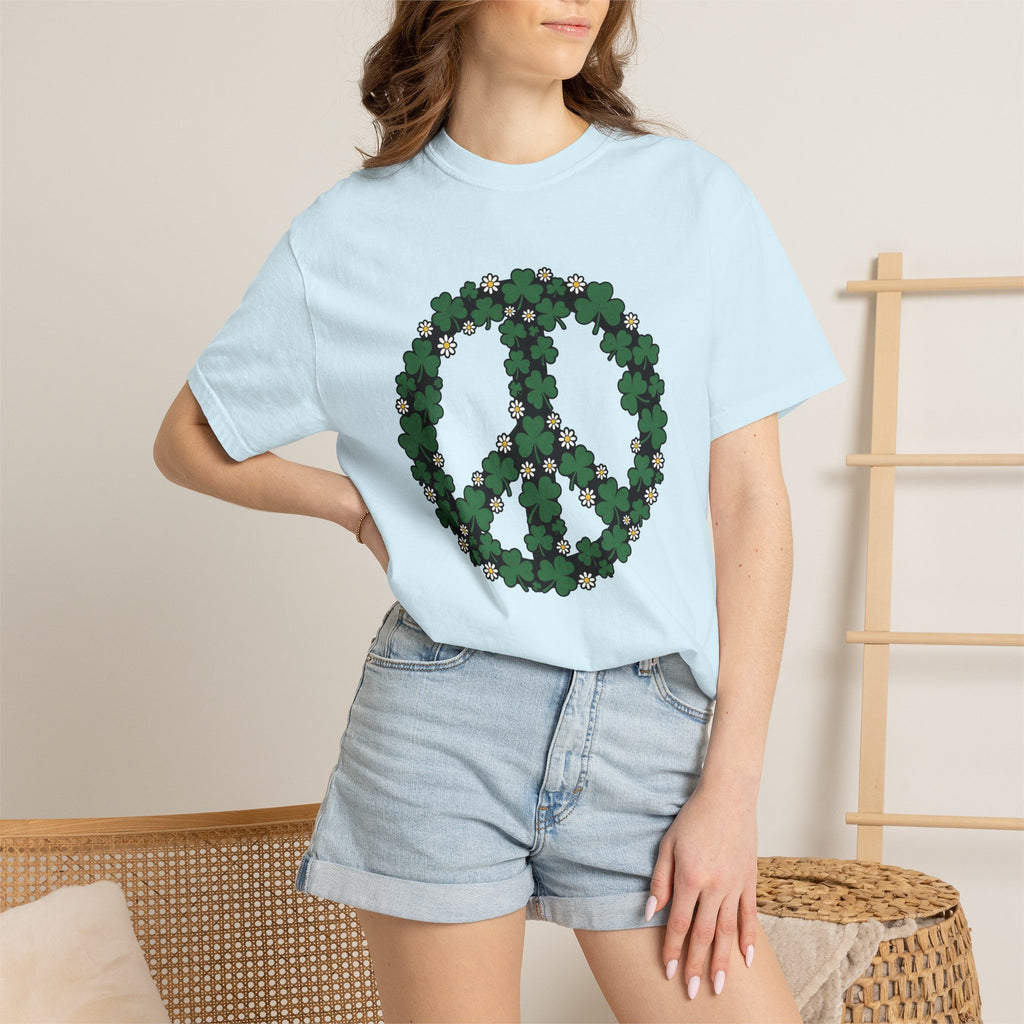 Lucky Peace Sign Shirt St Patrick's Day Counterculture Gift Women Indie Tee Peace Symbol T-Shirt Shamrock Fan Hippie Tshirt Alternative