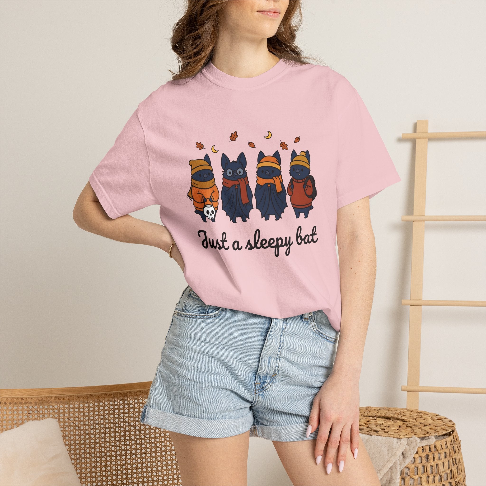 Adorable Bat Shirt Halloween Wildlife Gift Women Comic Tee Flying Fox T-Shirt Spooky Fan Cartoon Tshirt Animal Graphic Chibi Fall Foliage