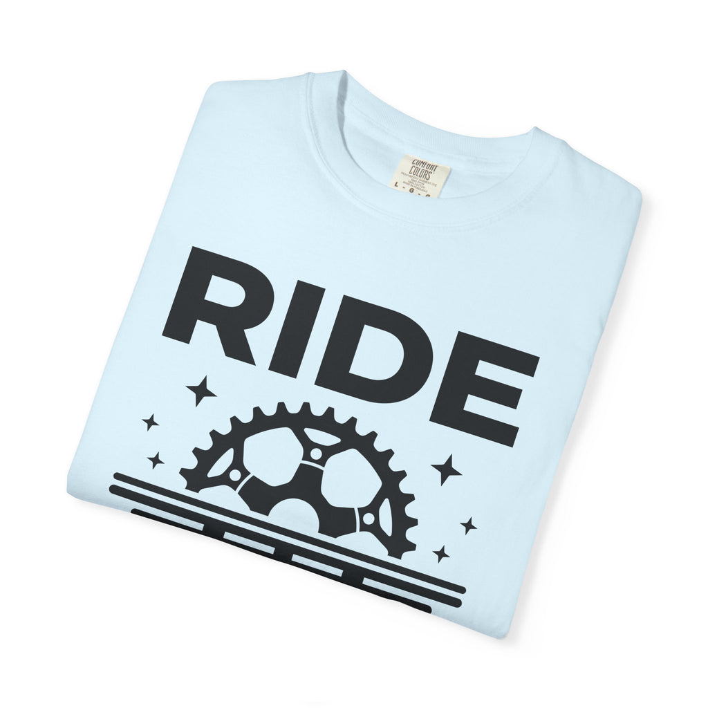 Cycling Gear Shirt Cycling Exercise Gift Women Graphic Tee Bike T-Shirt Cyclist Enthusiast Illustrated Design Fitness Graphic Simple Stars