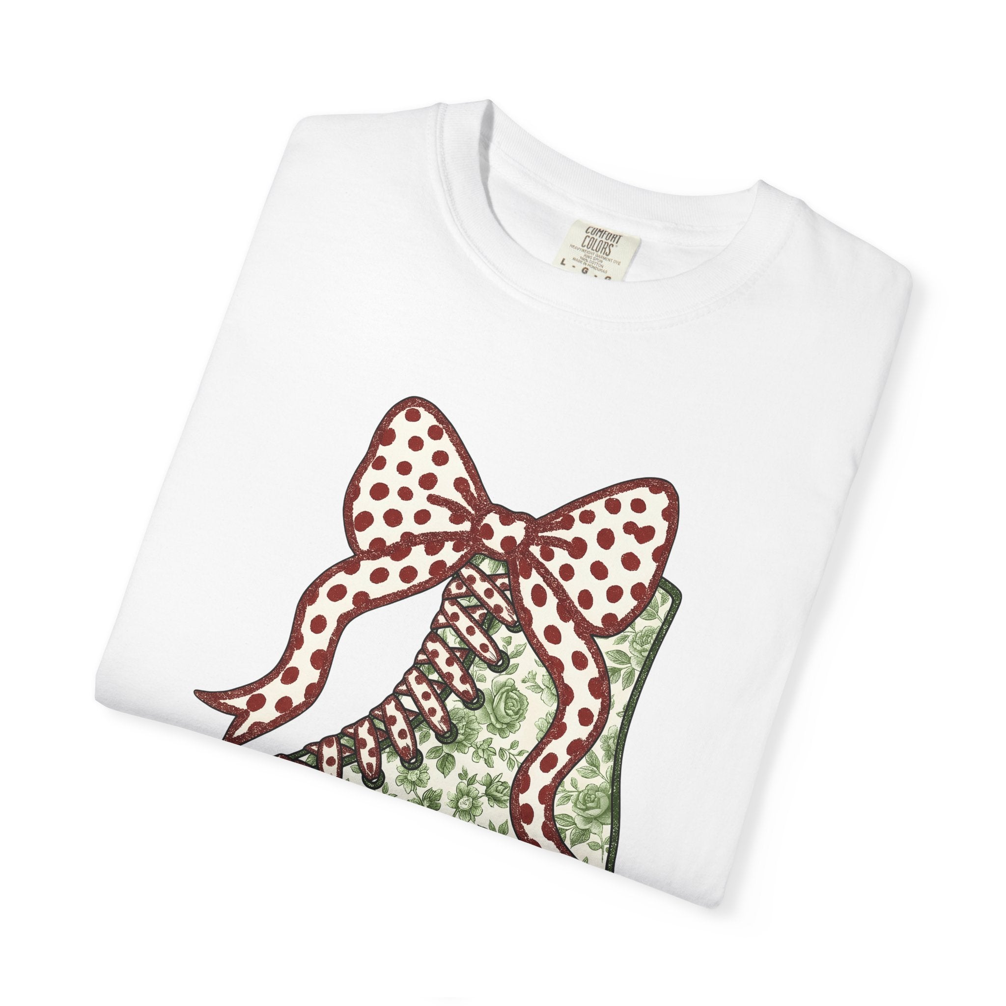 Ice Skating Shoe Shirt Christmas Frost Gift Women Nostalgic Tee Skate T-Shirt Xmas Fan Winter Tshirt Frosty Graphic Line Art Spotted Ribbon