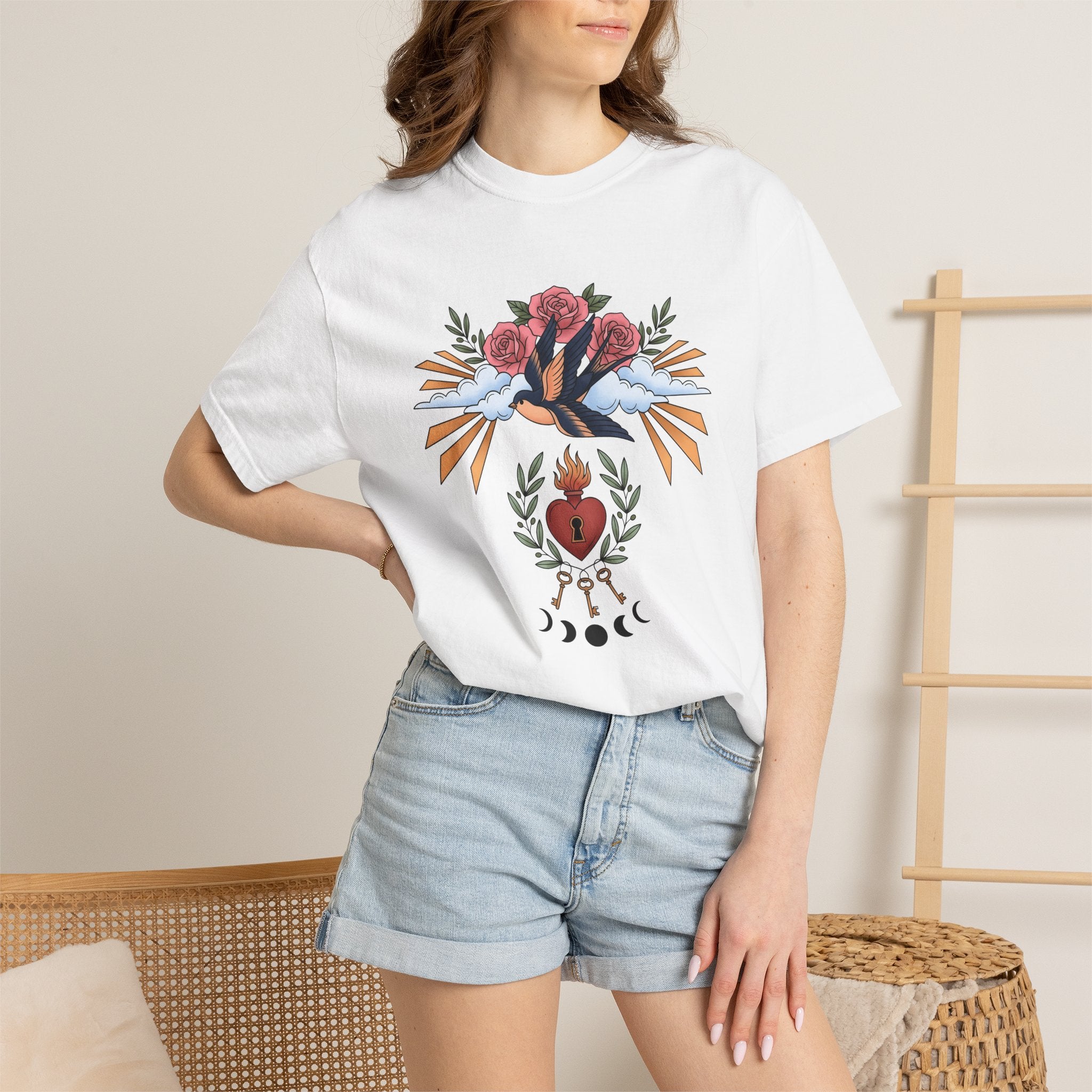 Swallow Shirt Animals & Flowers Hippie Gift Women Neo Traditional Tee Barn Swallow T-Shirt Floral Fan Vintage Tshirt Bohemian Graphic