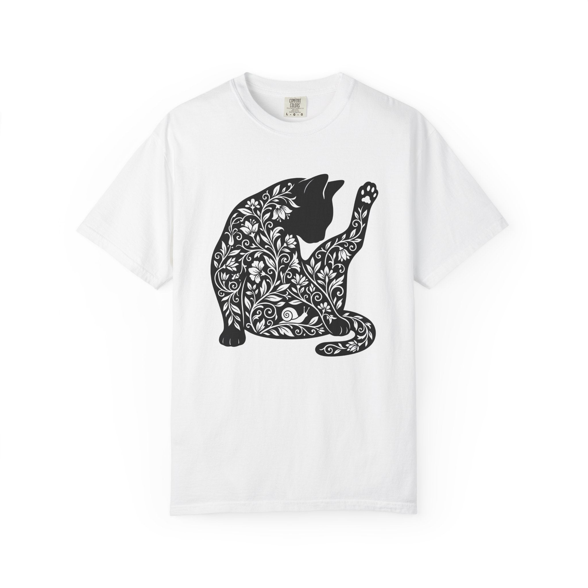 Flower Cat Shirt Cat Outdoors Gift Women Hippie Tee Kitty T-Shirt Cat Fan Boho Tshirt Nature Graphic Simple Slug Tshirt