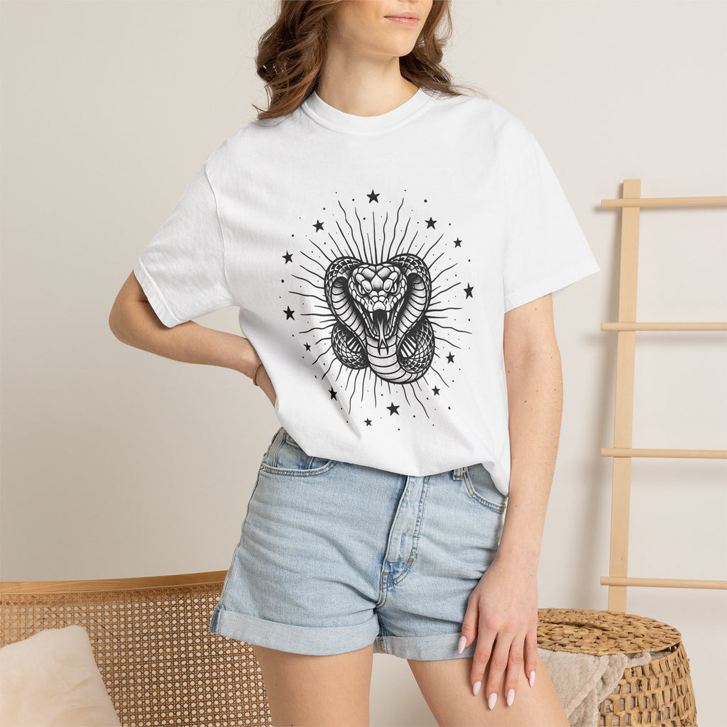 Serpent Art Shirt Boho Chic Zodiac Gift Women Line Art Tee Snake T-Shirt Bohemian Fan Minimalist Tshirt Astrology Graphic Hand Drawn Star