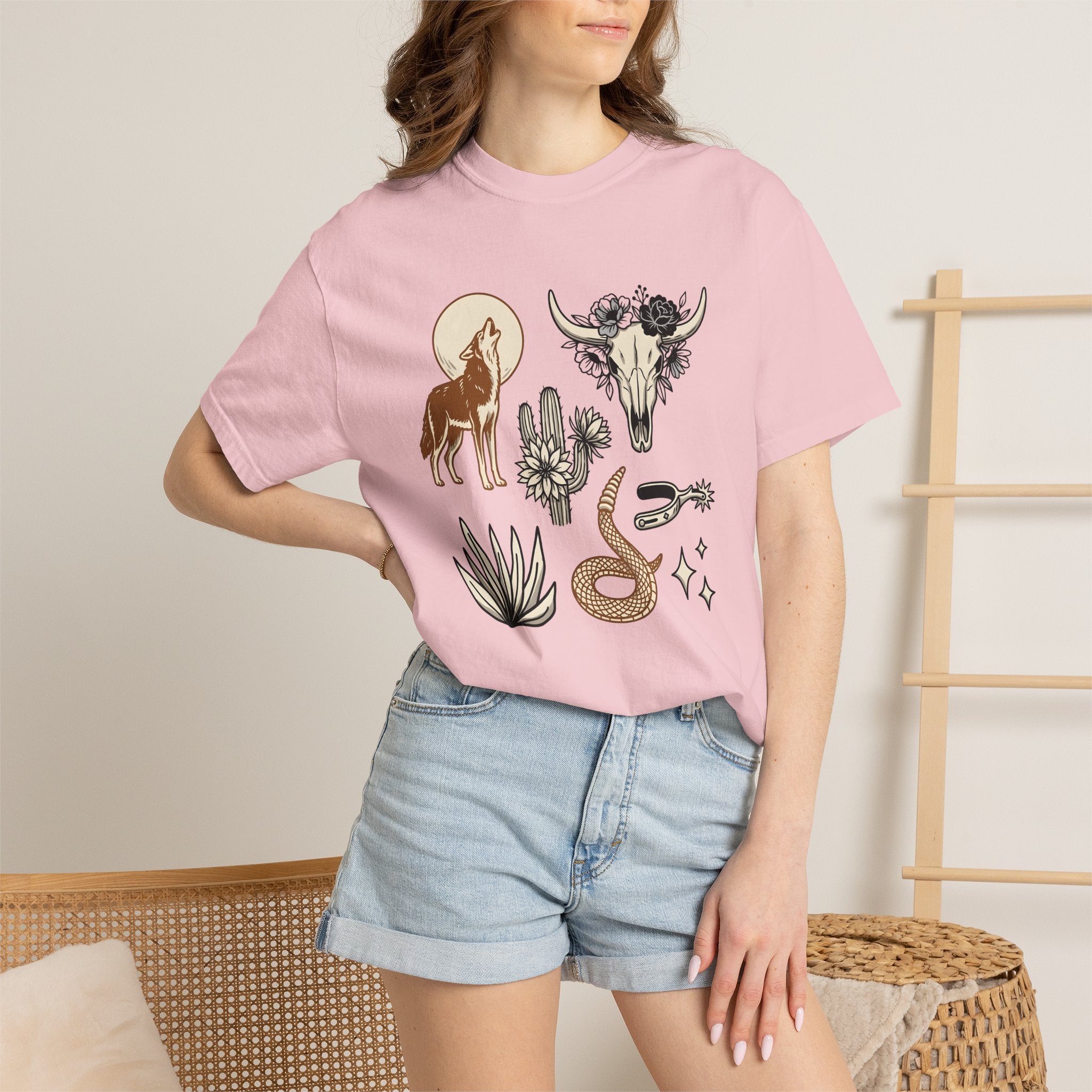 Southwestern Animals Shirt Western Free Spirit Gift Women Folk Tee Desert Creatures T-Shirt Cowboy Fan Rustic Tshirt Bohemian Graphic