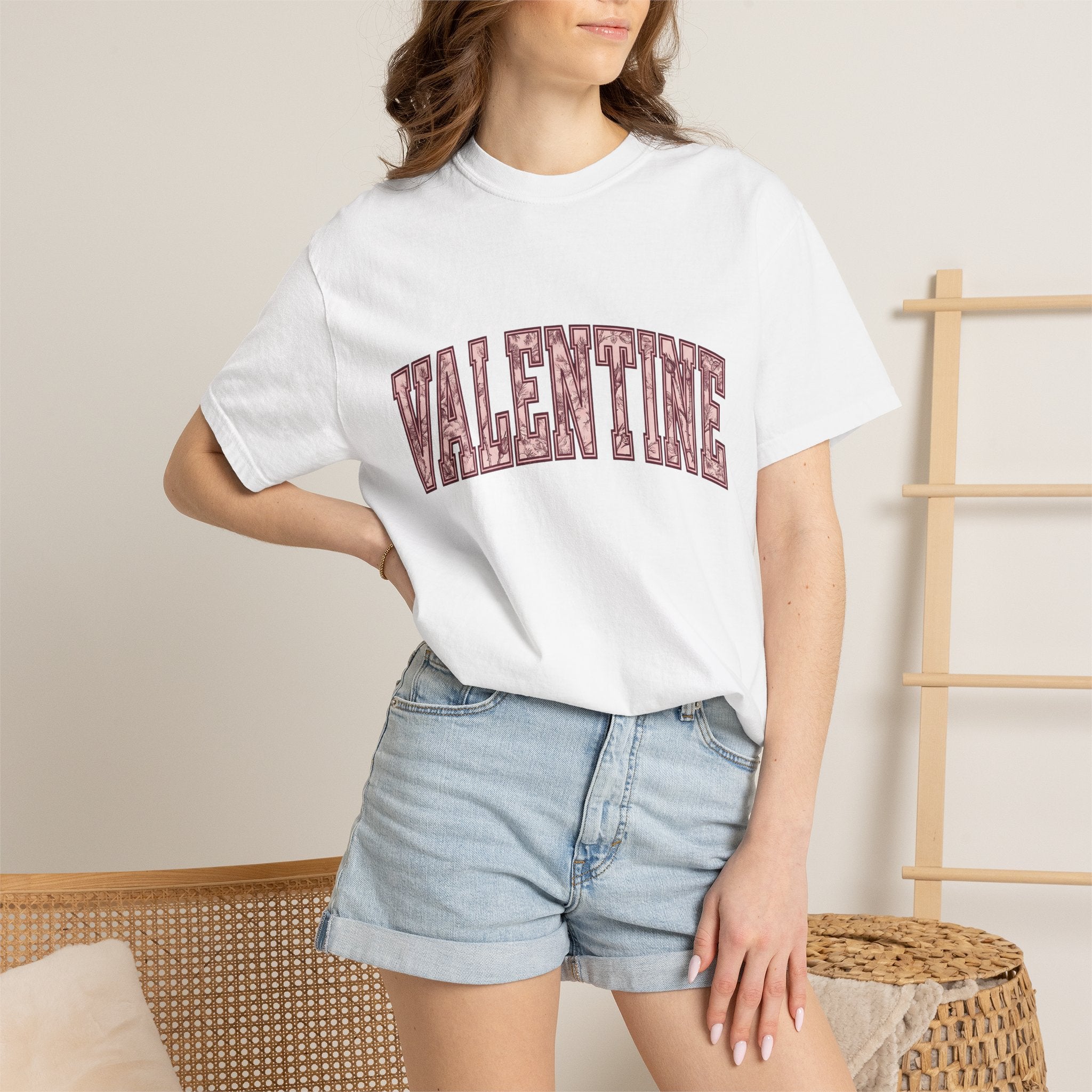 Vintage College Text Shirt Valentine Affection Gift Women Varsity Tee College Book T-Shirt Cupid Fan Letterman Tshirt Love Graphic Old