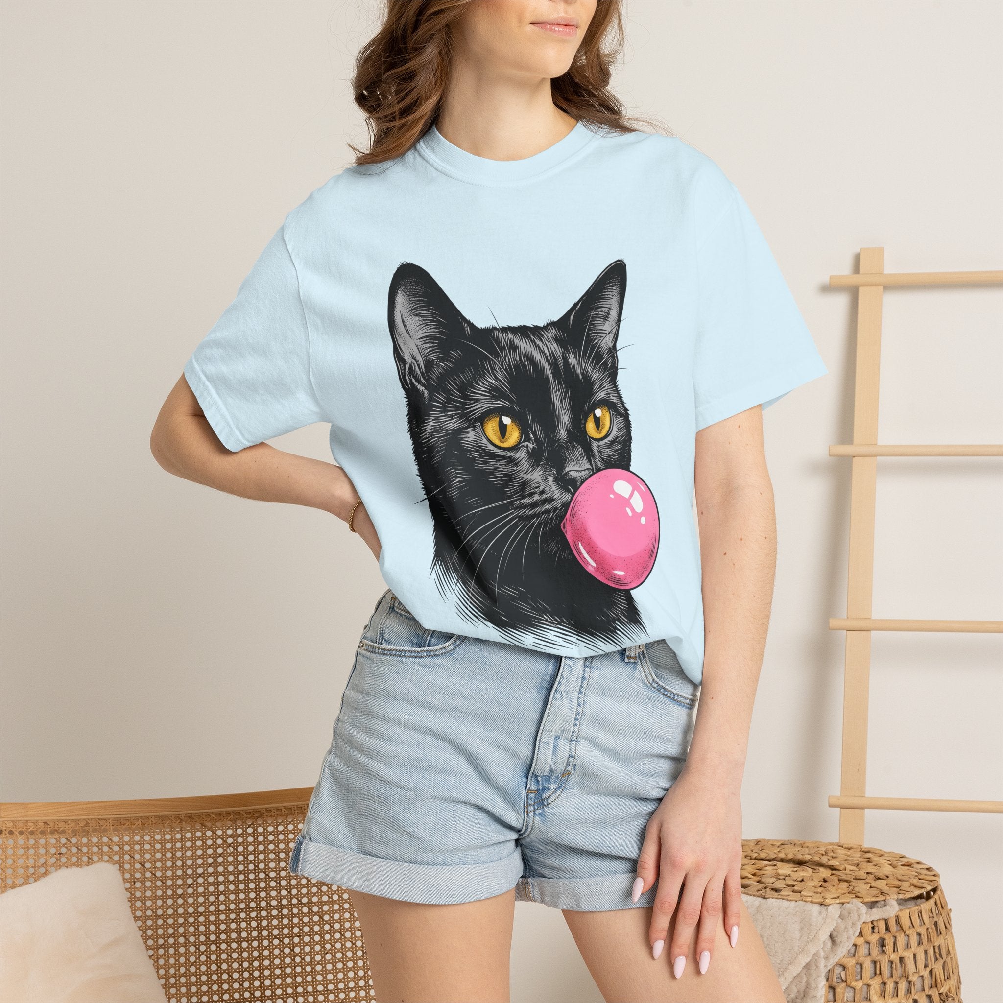 Dark Cat Shirt Cat Funny Gift Women Pop Art Tee Black Cat T-Shirt Feline Fan Cat Graphic Retro Illustration Classic Gum Bubble Tshirt