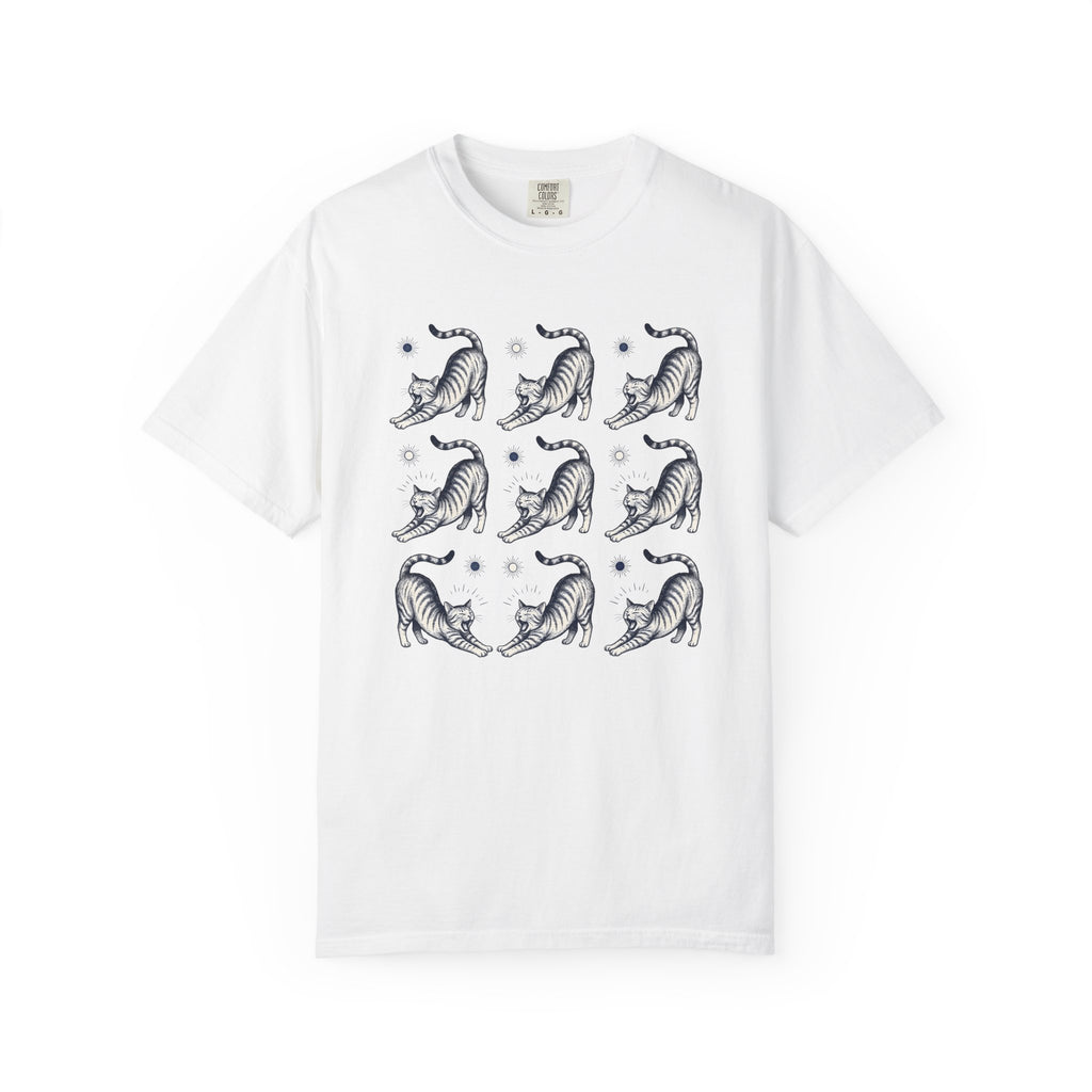 Stretching Feline Shirt Cat Critters Gift Women Classic Tee Cat T-Shirt Kitty Fan Vintage Tshirt Creature Graphic Outline Dawn Tshirt