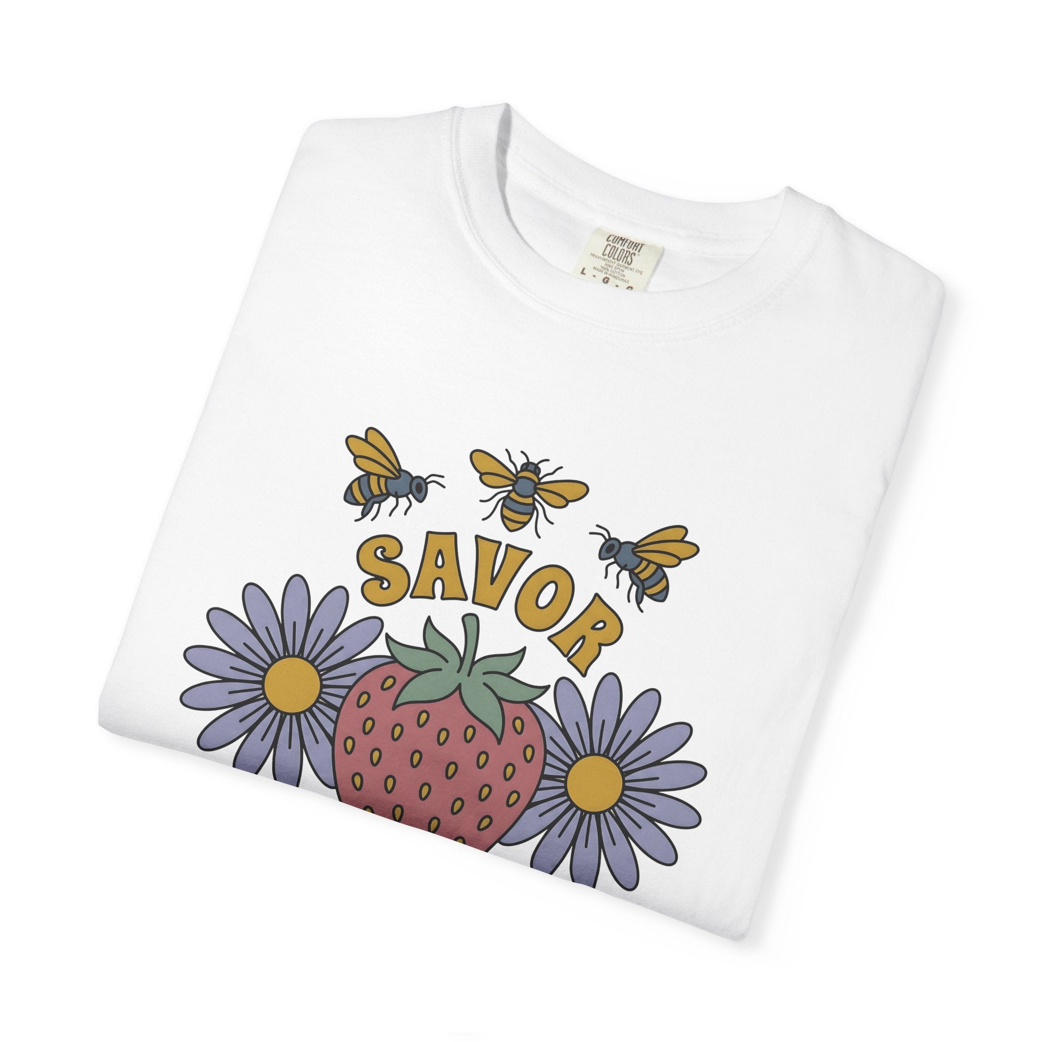 Strawberry Flower Shirt Boho Chic Outdoors Gift Women Sketch Tee Strawberry T-Shirt Hippie Fan Hand Drawn Tshirt Nature Graphic Vintage