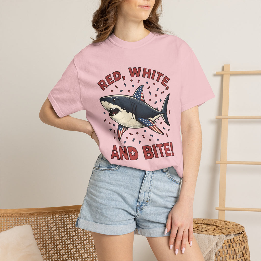 Freedom Shark Shirt 4th Of July Creatures Gift Women Antique Tee Shark T-Shirt Patriot Fan Vintage Tshirt Beast Graphic Nostalgic Sparkles