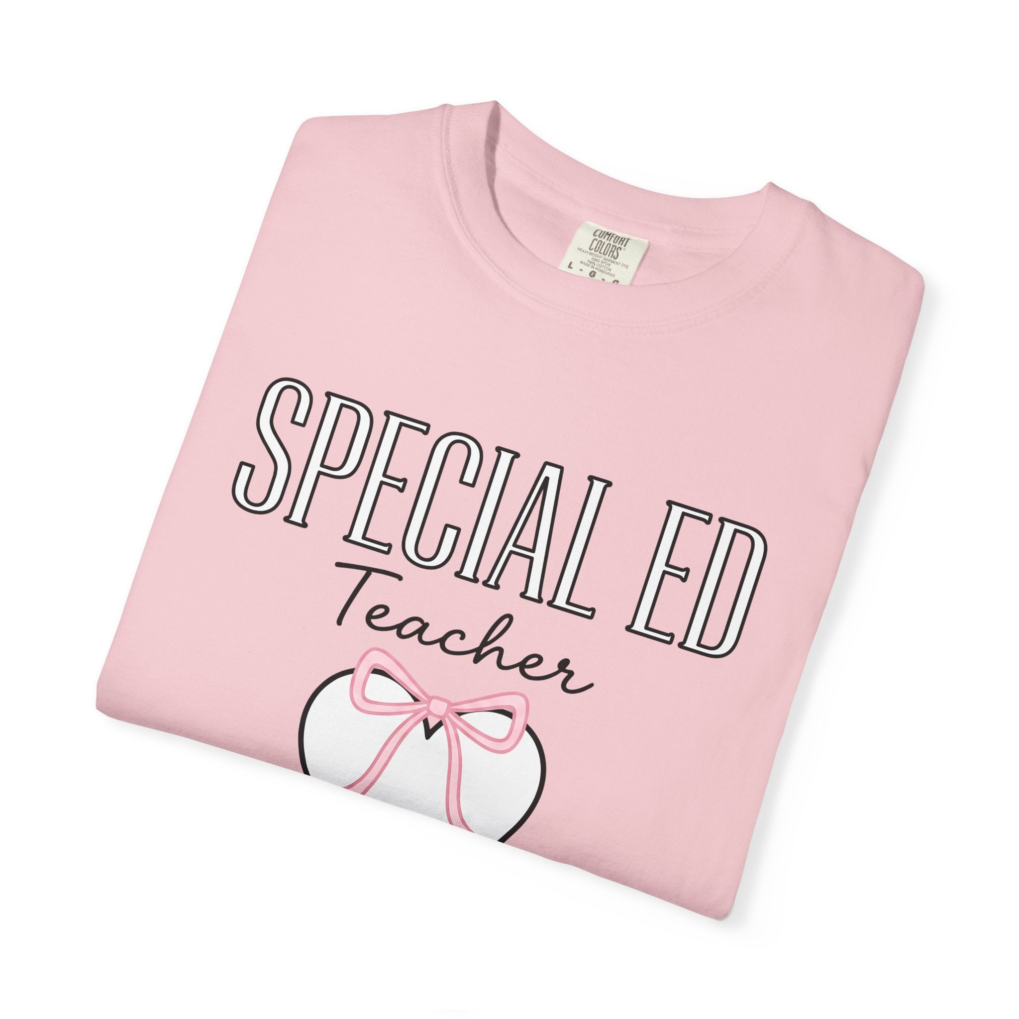 Love Ribbon Shirt Teacher Thanks Gift Women Lovable Tee Bow T-Shirt Educator Enthusiast Adorable Tshirt Appreciation Graphic Sleek Knot