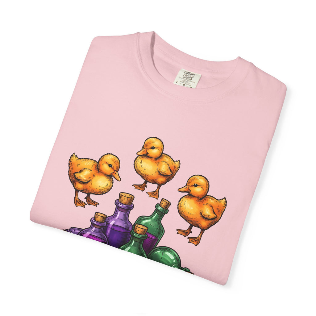 Ducklings Potion Bottles Shirt Halloween Animal Gift Women Hand Drawn Tee Baby Bottles T-Shirt Horror Fan Illustrated Tshirt Creatures