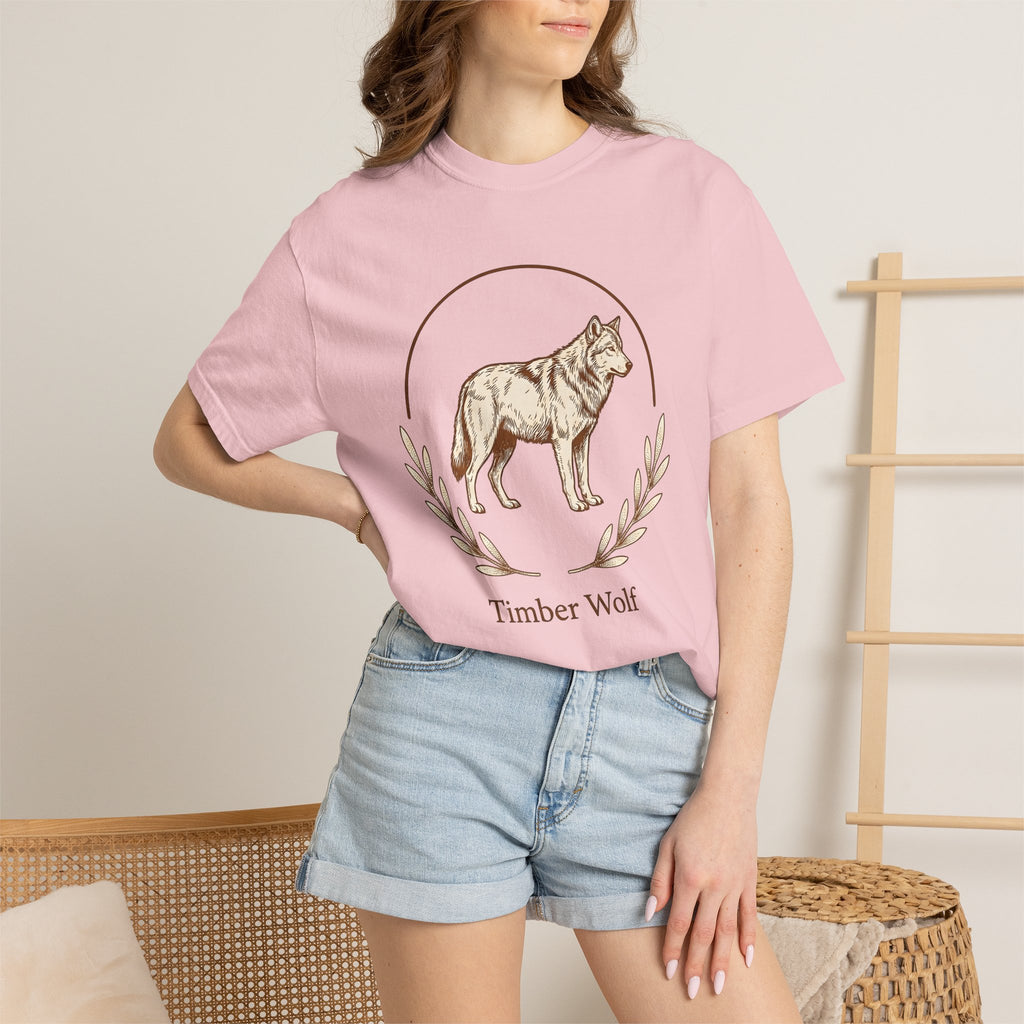 Wolf Graphic Shirt Animals Nature Gift Women Vintage Tee Wolf T-Shirt Wildlife Fan Retro Tshirt Wilderness Graphic Hand Drawn Laurel Tshirt