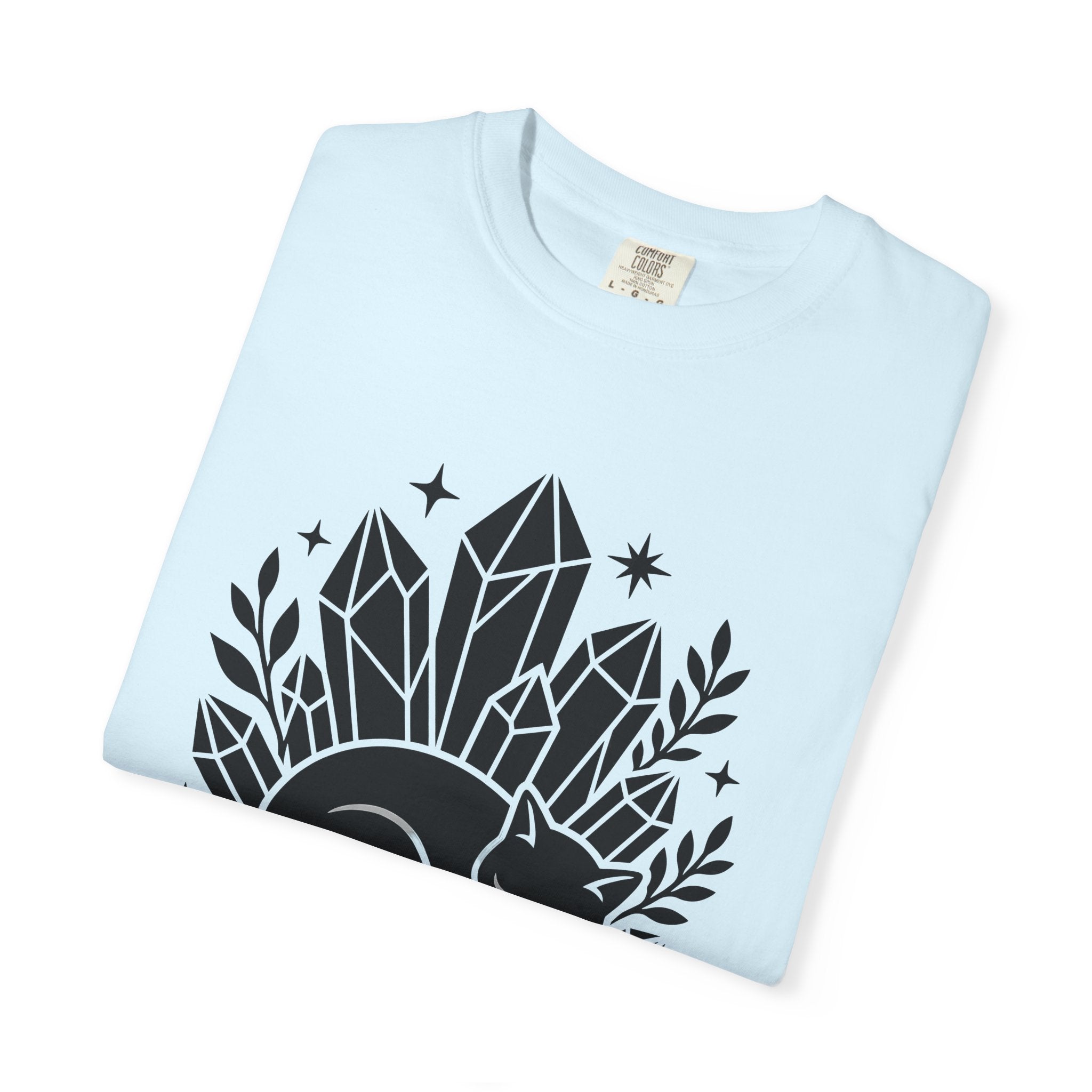 Sleeping Cat Shirt Cat Spiritual Gift Women Minimalist Tee Kitten T-Shirt Cat Fan Simple Tshirt Mystical Graphic Boho Crystals Tshirt