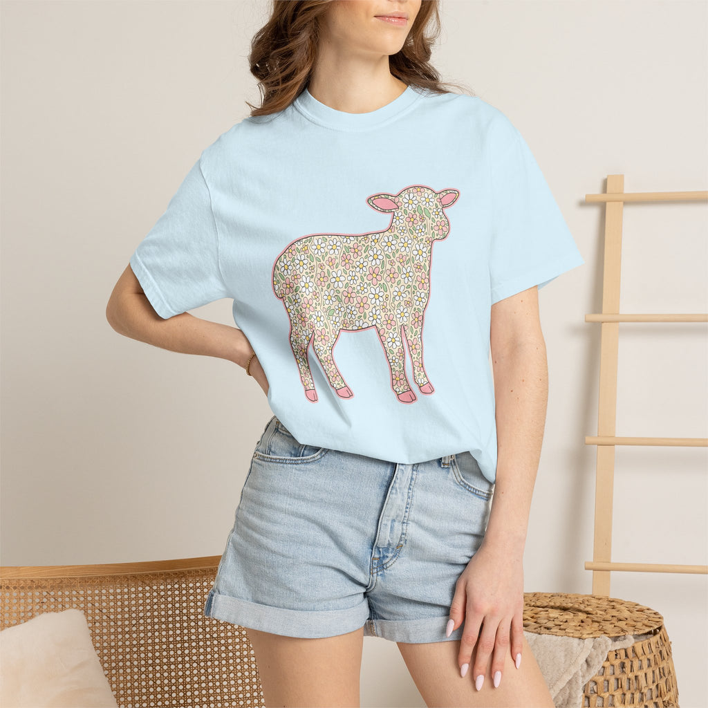 Bloom Lamb Shirt Easter Nature Gift Women Cartoon Tee Lamb T-Shirt Easter Fan Spring Tshirt Cartoon Tshirt Floral Graphic Vintage Blossom