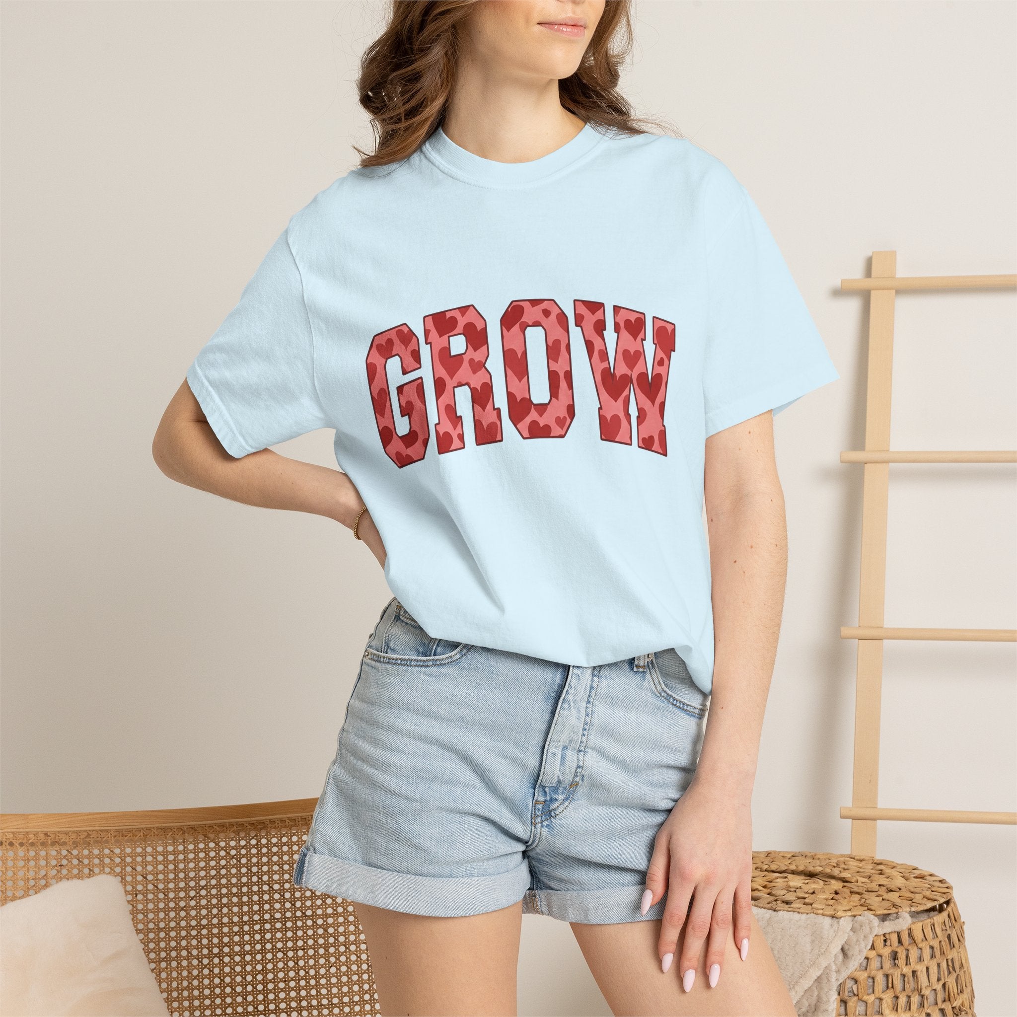 Love Design Quote Shirt Teacher Motivation Gift Women Strong Tee Quote T-Shirt Educator Enthusiast Bold Tshirt Inspirational Graphic Vintage
