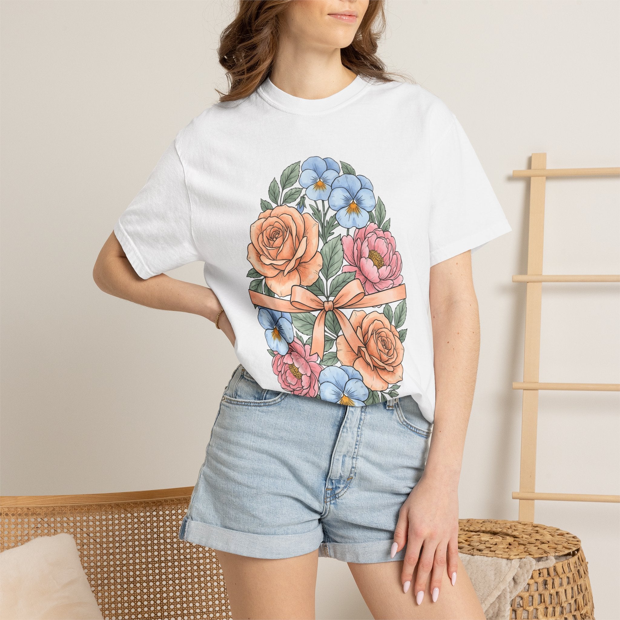 Floral Egg Shirt Easter Flower Gift Women Botanical Tee Easter Egg T-Shirt Easter Fan Botanical Illustration Floral Design Vintage Bow