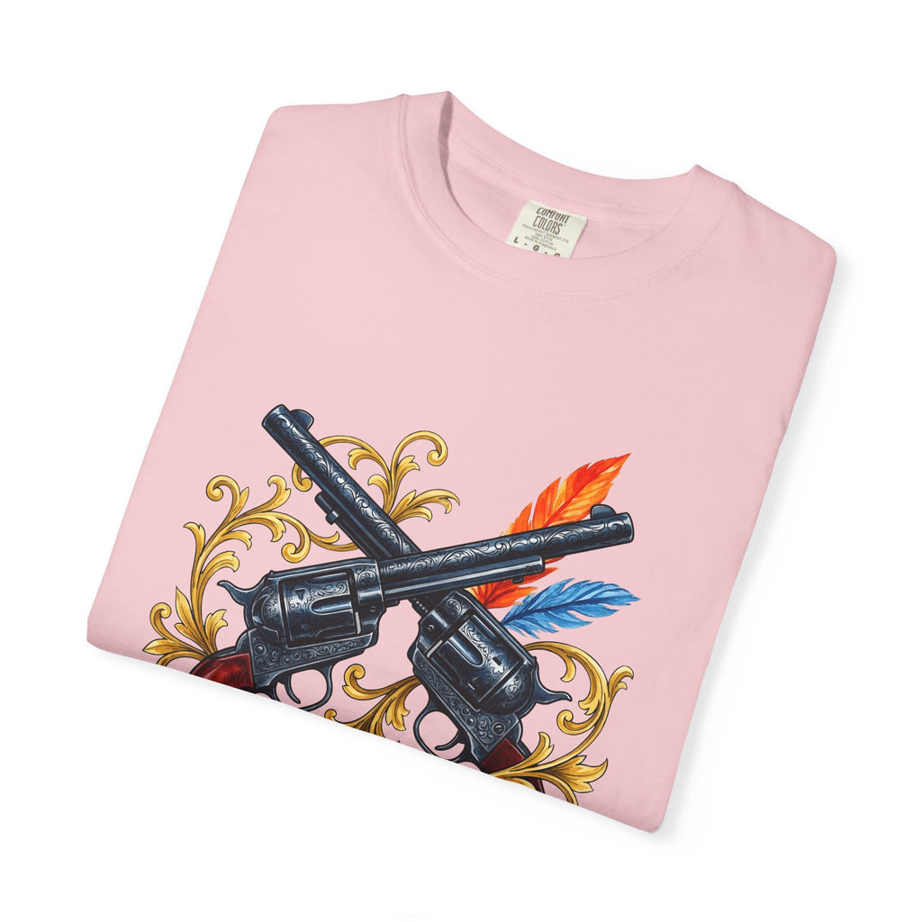 Crossed Revolvers Shirt Cowgirl Country Gift Women Western Tee Guns T-Shirt Cowboy Fan Rustic Tshirt Rural Graphic Vintage Feathers Tshirt