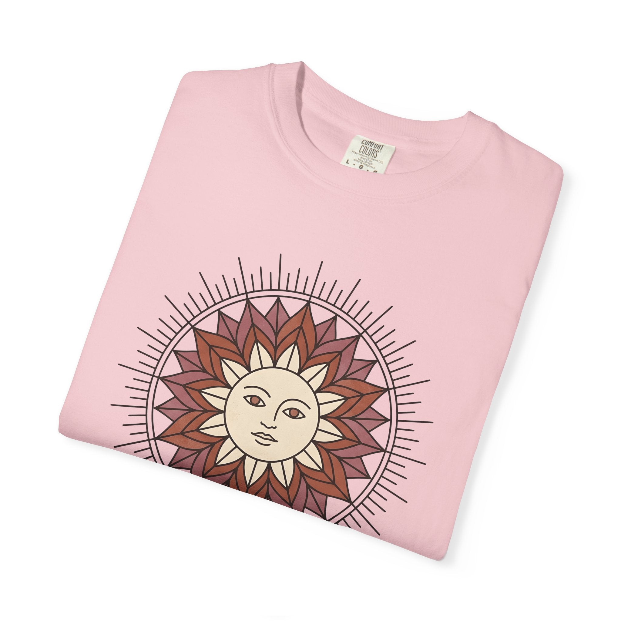 Sun Face Shirt Boho Chic Zodiac Gift Women Hand Drawn Tee Sun T-Shirt Hippie Fan Illustrated Tshirt Astrology Graphic Mandala Stones Tshirt