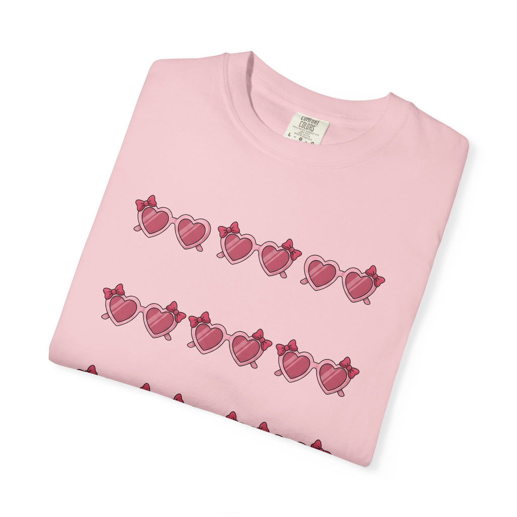 Heart Glasses Shirt Moms Adorable Gift Women Cartoon Tee Specs T-Shirt Mother Fan Spectacles Tshirt Cute Graphic Sketch Ribbon Tshirt