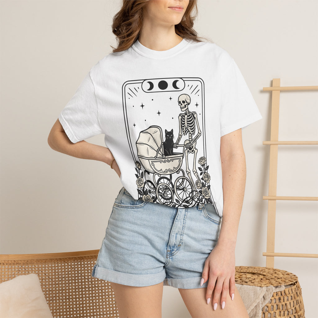 Skeleton Kitten Tarot Shirt Cat Gift Women Eerie Tee Occult T-Shirt Cat Fan Spiritual Tshirt Mystic Graphic Old School Rose Flower Tshirt