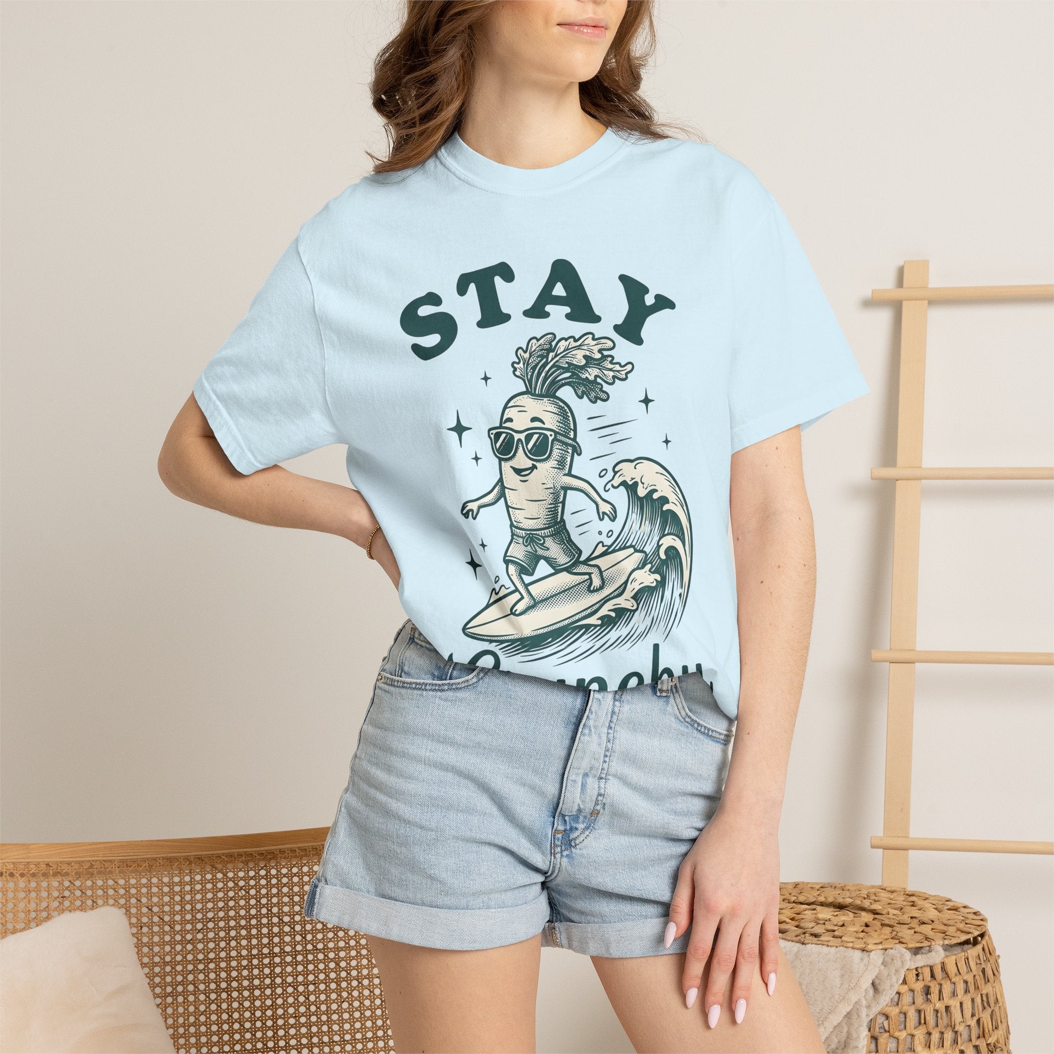 Carrot Surfing Shirt Easter Garden Gift Women Throwback Tee Surfing T-Shirt Easter Fan Retro Tshirt Yard Graphic Outline Sunglasses Tshirt