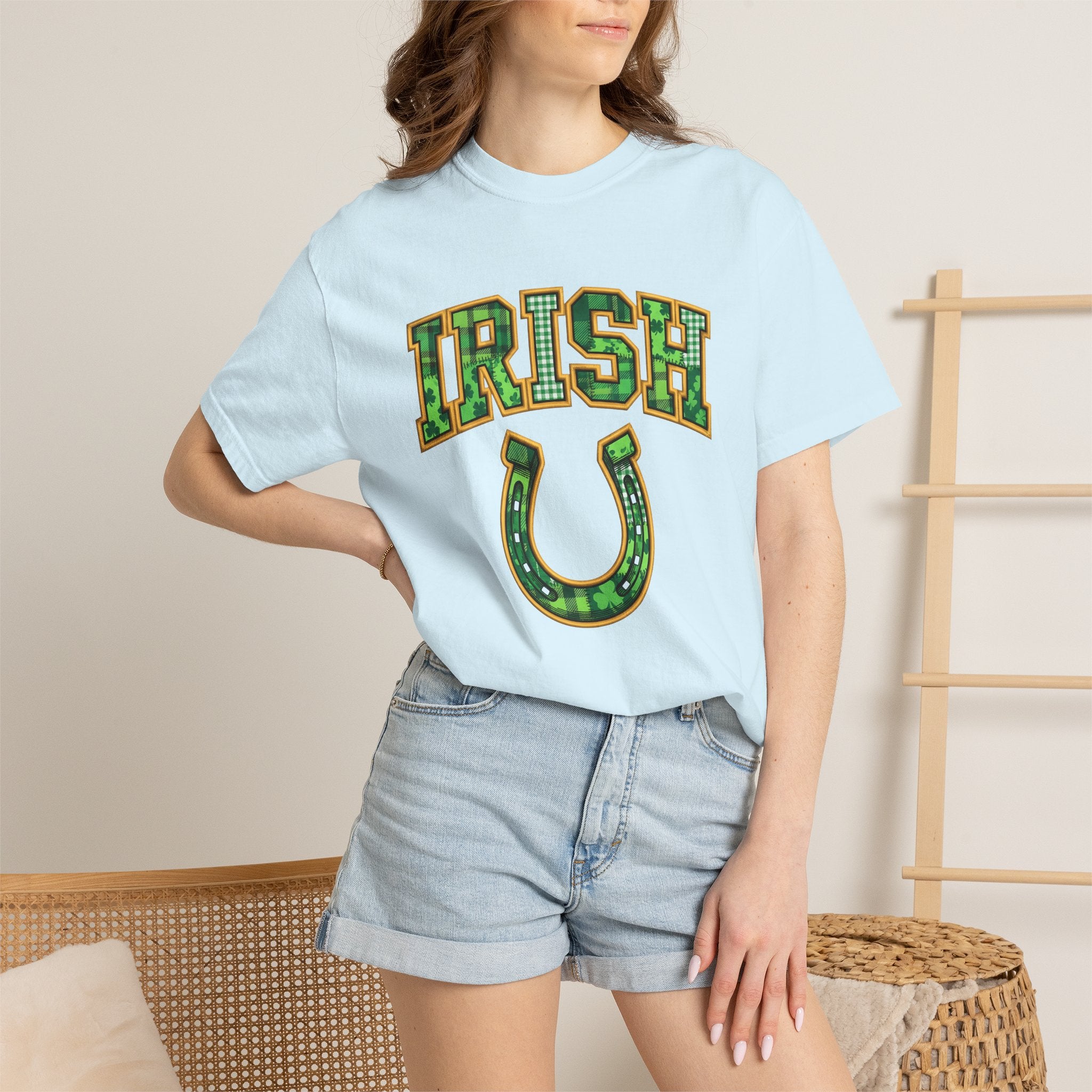 Horseshoe Shirt St Patrick's Day Charm Gift Women Applique Tee Horse Shoe T-Shirt Luck Fan Appliqué Tshirt Lucky Graphic Retro Clover Tshirt