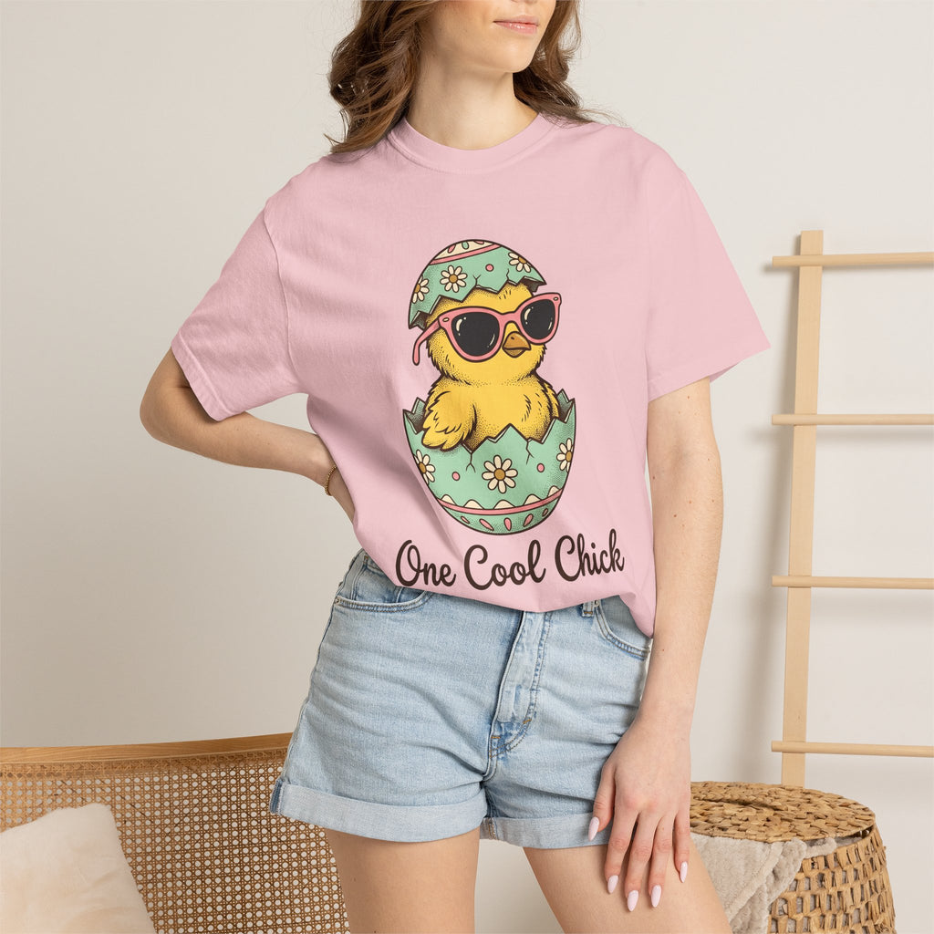 Chick Sunnies Shirt Easter Critter Gift Women Line Art Tee Baby Chick T-Shirt Easter Fan Simple Drawing Graphic Creature Design Classic