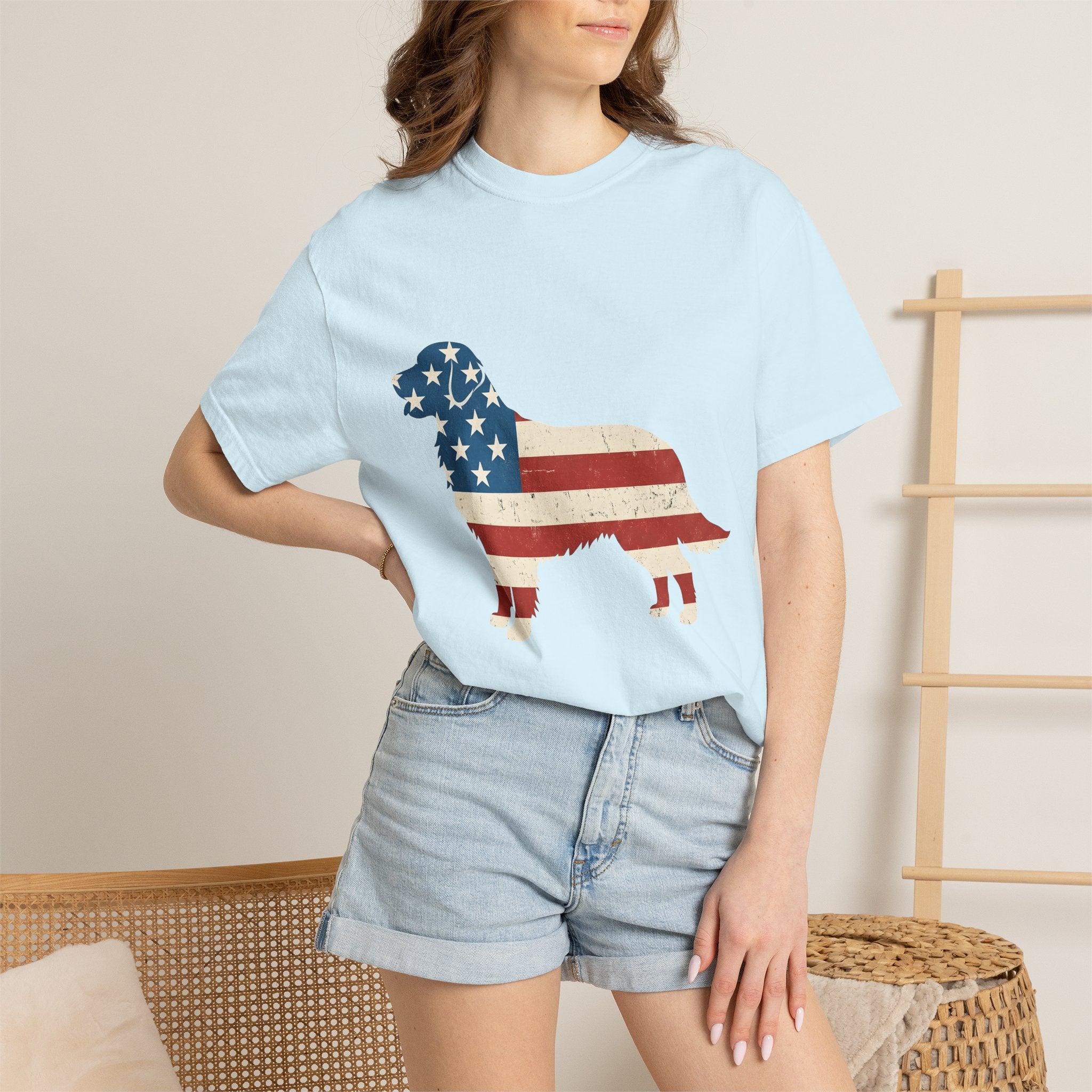 Golden Retriever Shirt America Animals Gift Women Hand Drawn Tee Retriever T-Shirt Patriot Fan Illustrated Tshirt Creature Graphic Sketch