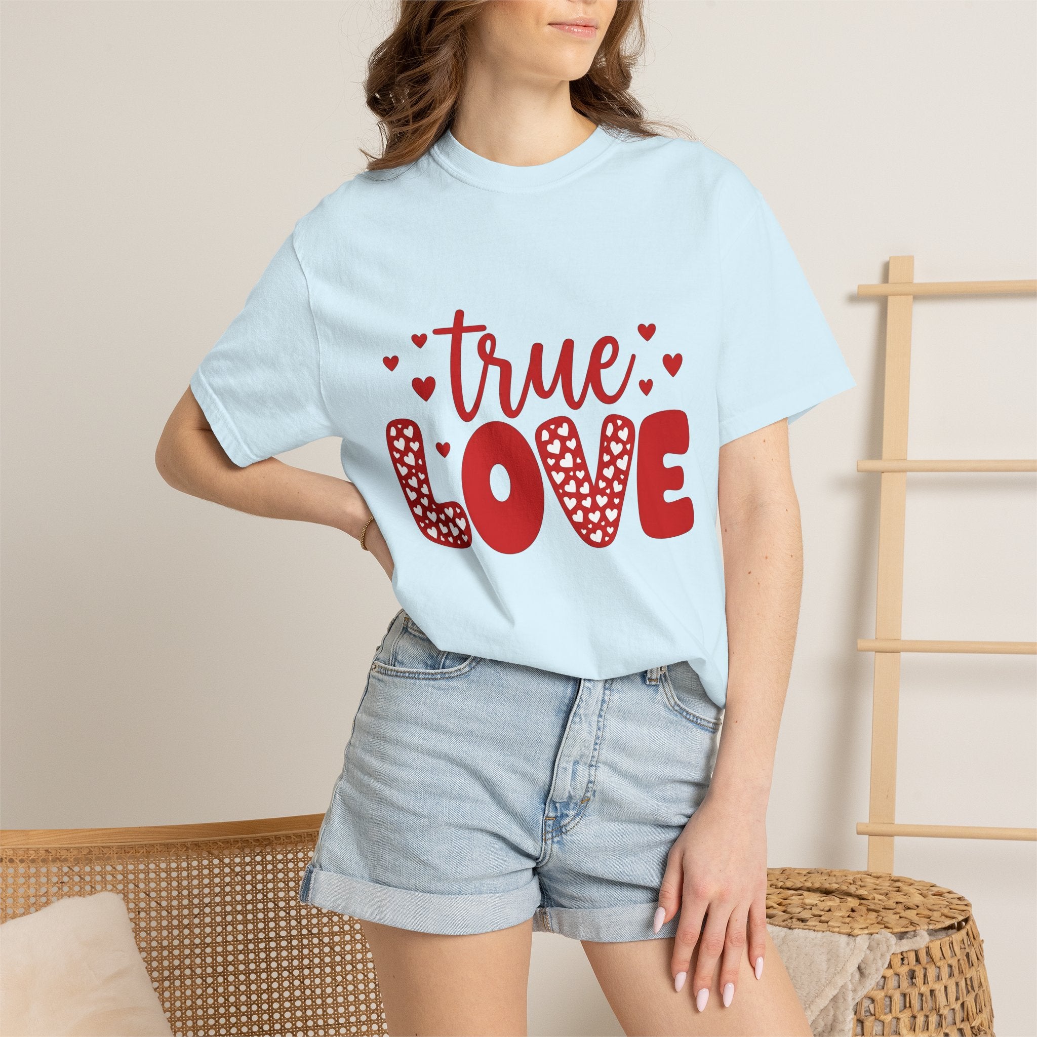 Heart Graphic Shirt Valentine's Day Couples Gift Women Playful Tee Heart T-Shirt Valentine Fan Cute Tshirt Partner Graphic Bold Scattered