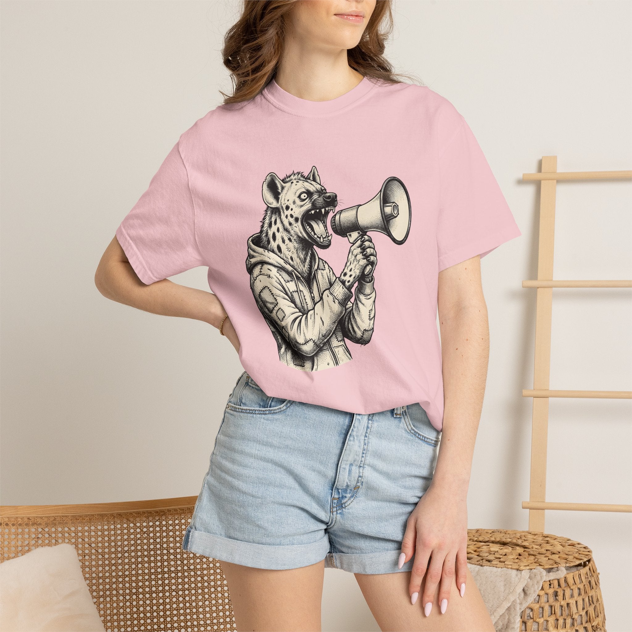 Hyena Loudspeaker Shirt Animals Casual Wear Gift Women Traditional Tee Megaphone T-Shirt Wildlife Fan Vintage Tshirt Streetwear Graphic Hand