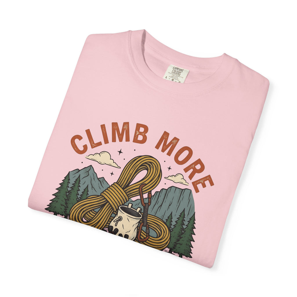 Mountaineering Gear Shirt Climbing Nature Gift Women Travel Tee Climbing Equipment T-Shirt Mountaineer Enthusiast Adventure Tshirt