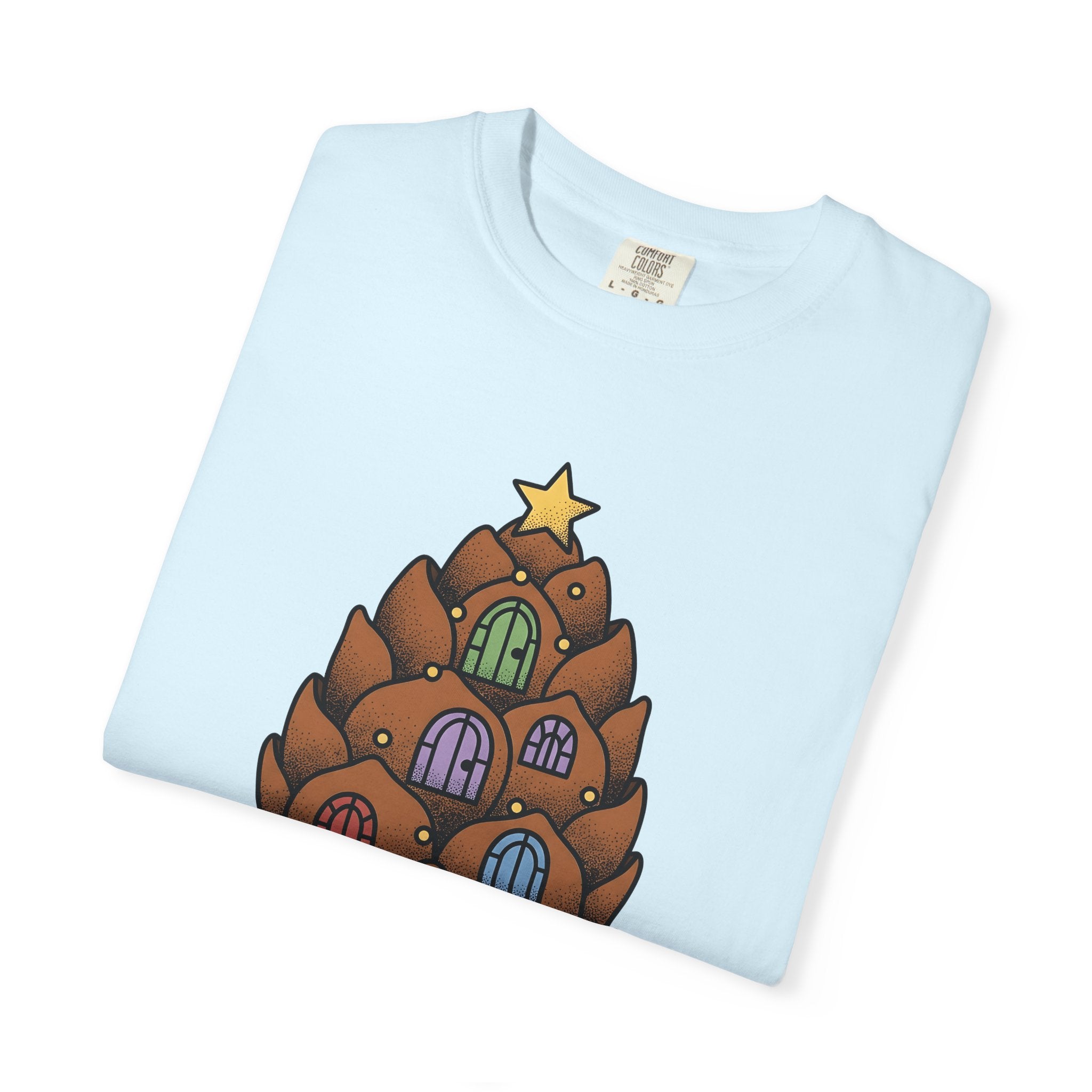 Pinecone House Shirt Christmas Woodland Gift Women Whimsical Tee Pinecone T-Shirt Winter Fan Fantasy Graphic Tshirt Hand Drawn Star Tshirt