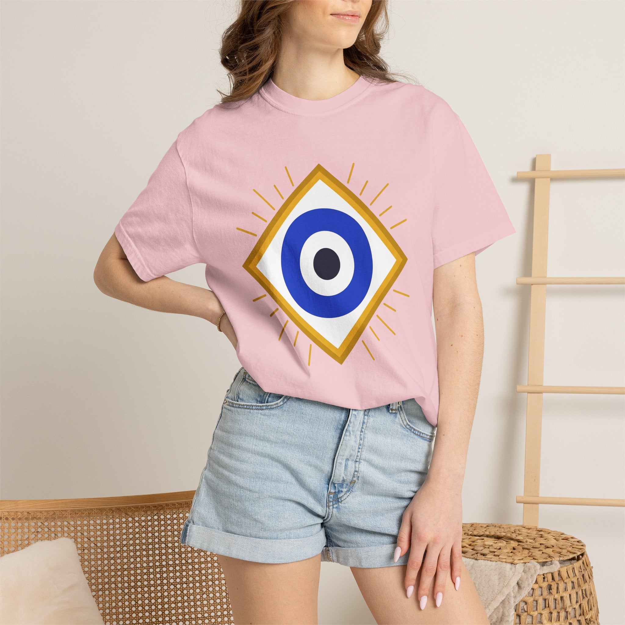 Evil Eye Shirt Boho Chic New Age Gift Women Contemporary Tee Nazar T-Shirt Hippie Fan Abstract Tshirt Spiritual Graphic Pattern Flare Tshirt