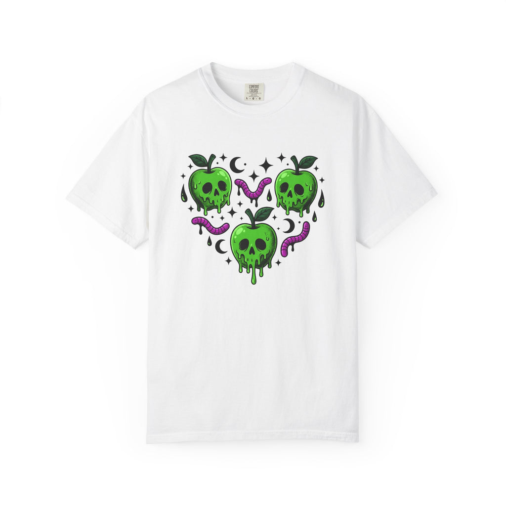 Toxic Apple Shirt Halloween Emo Gift Women Horror Tee Poisoned Apple T-Shirt Spooky Fan Macabre Tshirt Goth Graphic Line Art Grub Tshirt
