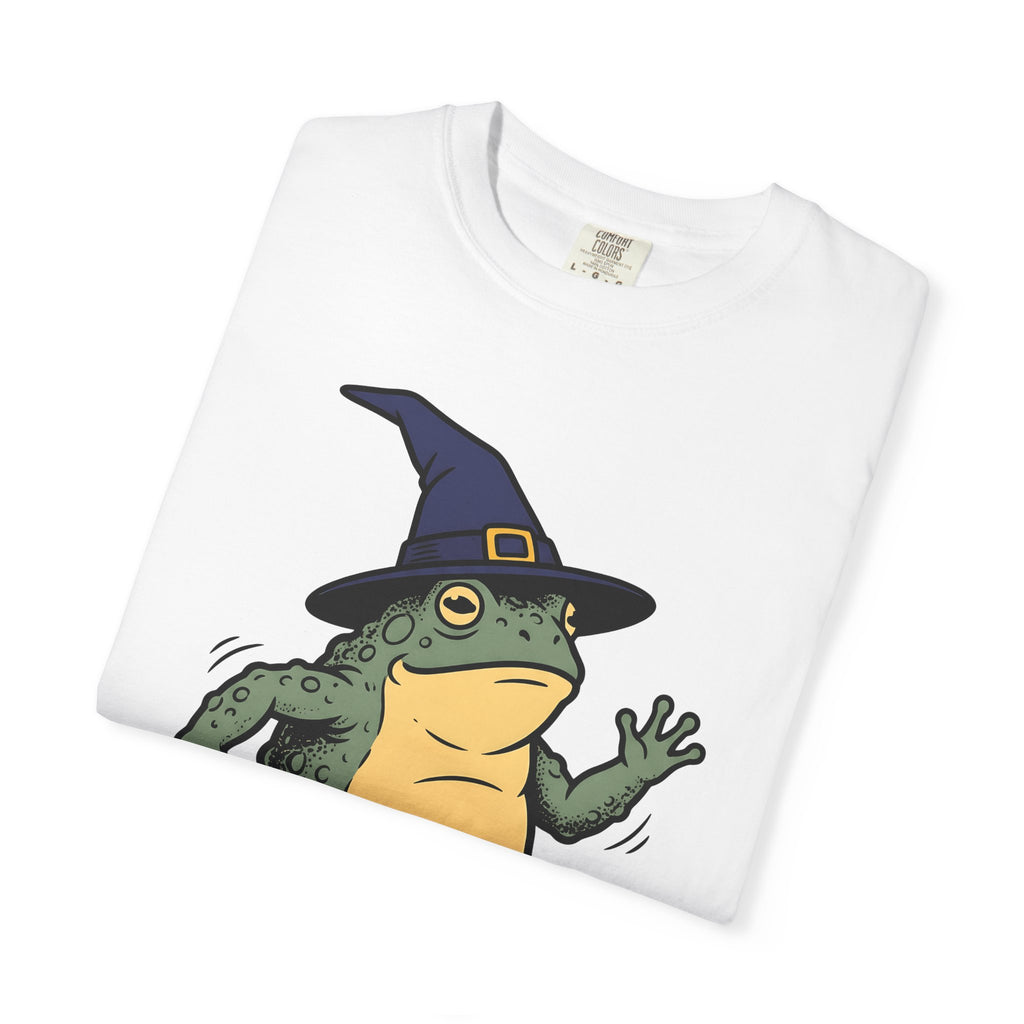 Amphibian Witch Hat Shirt Halloween Pet Gift Women Illustration Tee Toadstool T-Shirt Horror Fan Drawing Graphic Animal Design Sketch
