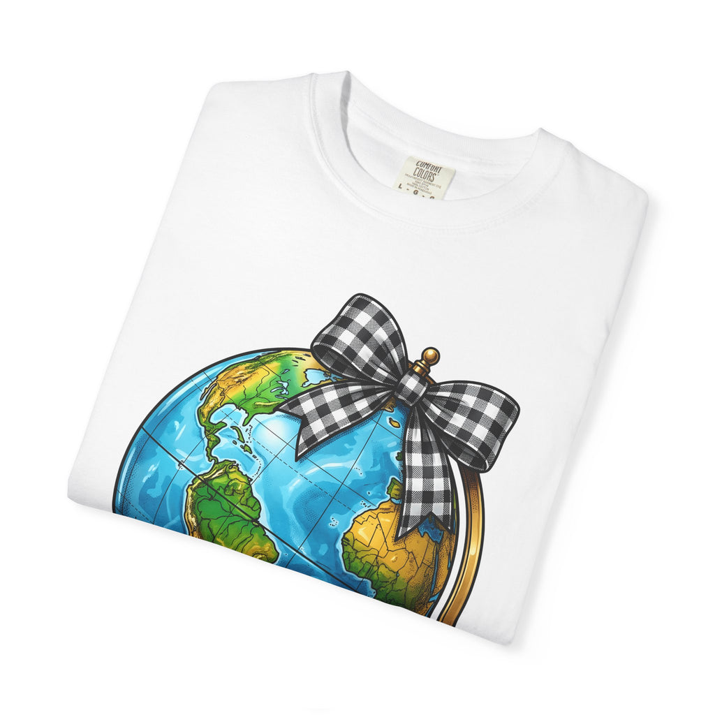 Map Bow Shirt Teachers Expedition Gift Women Bold Tee Bow T-Shirt Educator Enthusiast Typography Tshirt Adventure Graphic Old School Checked