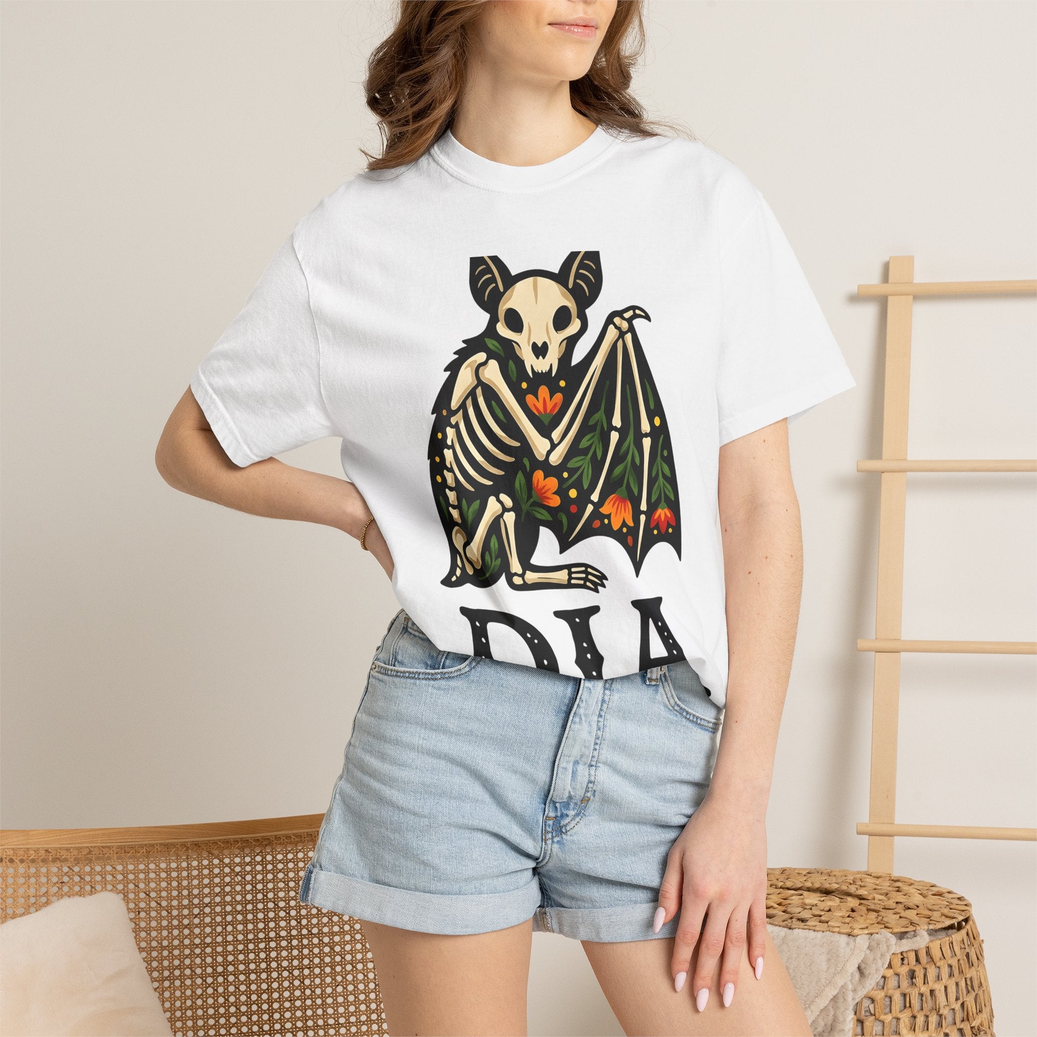 Bat Skeleton Shirt Holiday Gothic Gift Women Folk Art Tee Bat T-Shirt Halloween Fan Primitive Tshirt Dark Graphic Vintage Floral Tshirt