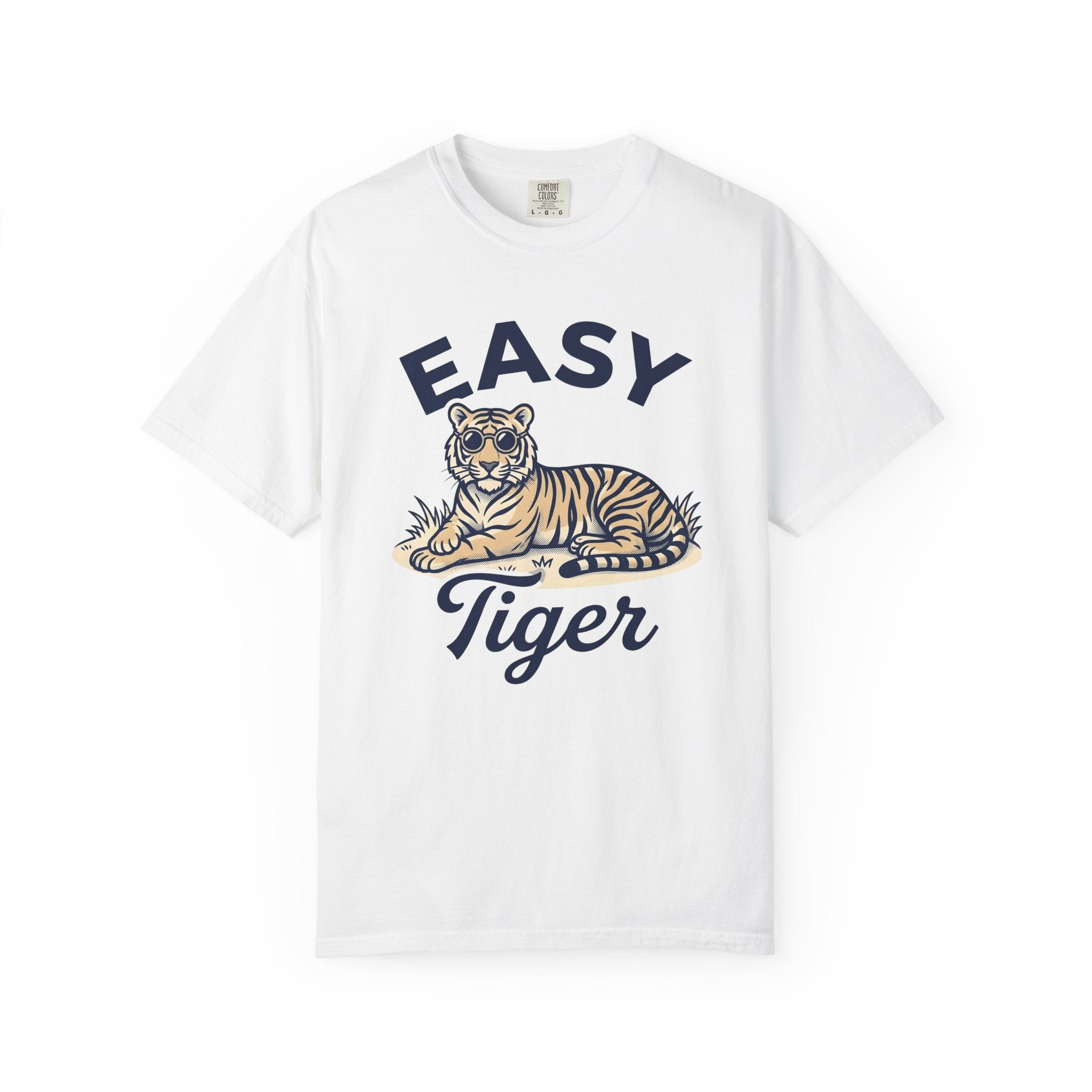 Tiger Sunglasses Shirt Funny Animal Gift Women Vintage Tee Tiger T-Shirt Humor Fan Retro Tshirt Wildlife Graphic Hand Drawn Grass Tshirt