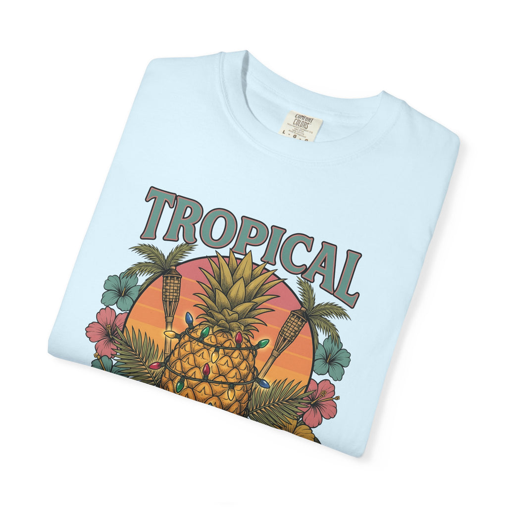 Pineapple Shirt Christmas Travel Gift Women Vintage Tee Ananas T-Shirt Xmas Fan Retro Illustration Retro Fairy Lights Tshirt
