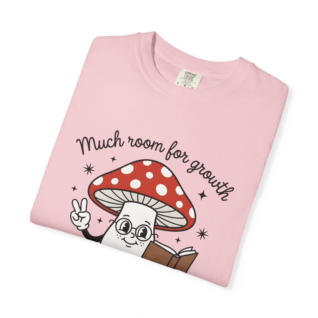 Toadstool Figure Shirt Mushroom Inspiration Gift Women Graphic Tee Fungus T-Shirt Mushroom Fan Digital Art Tshirt Motivational Graphic